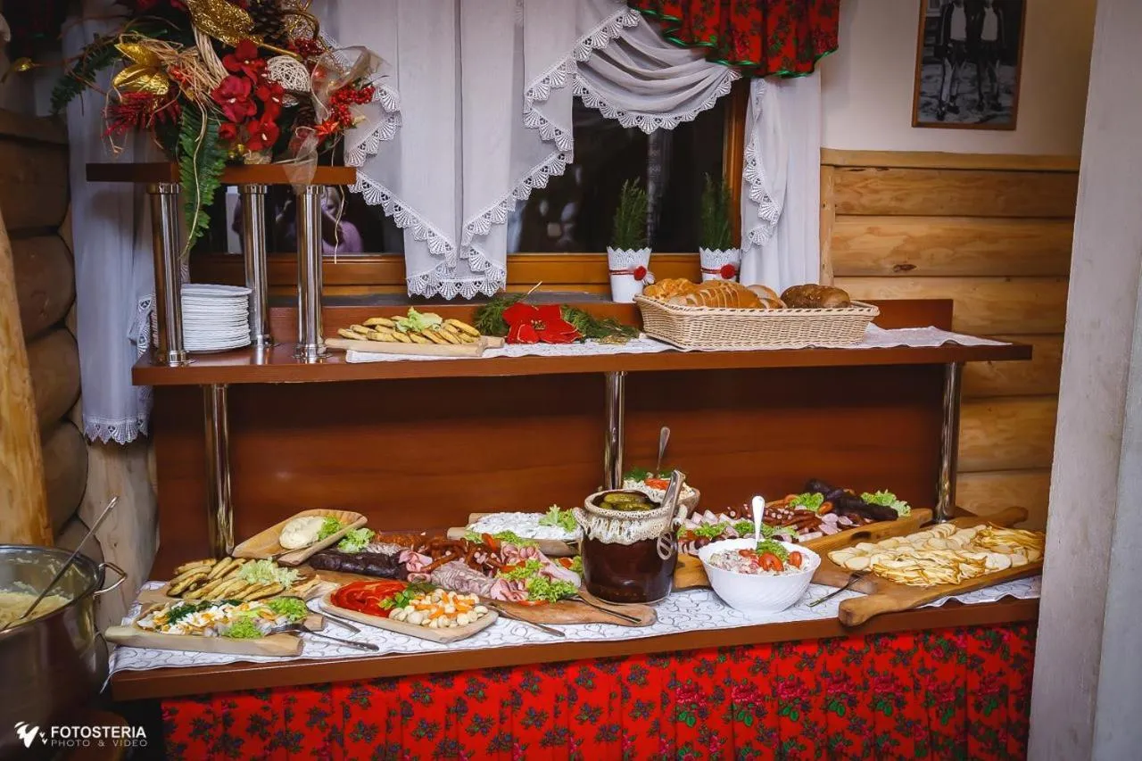 Breakfast in Willa Bystry Potok