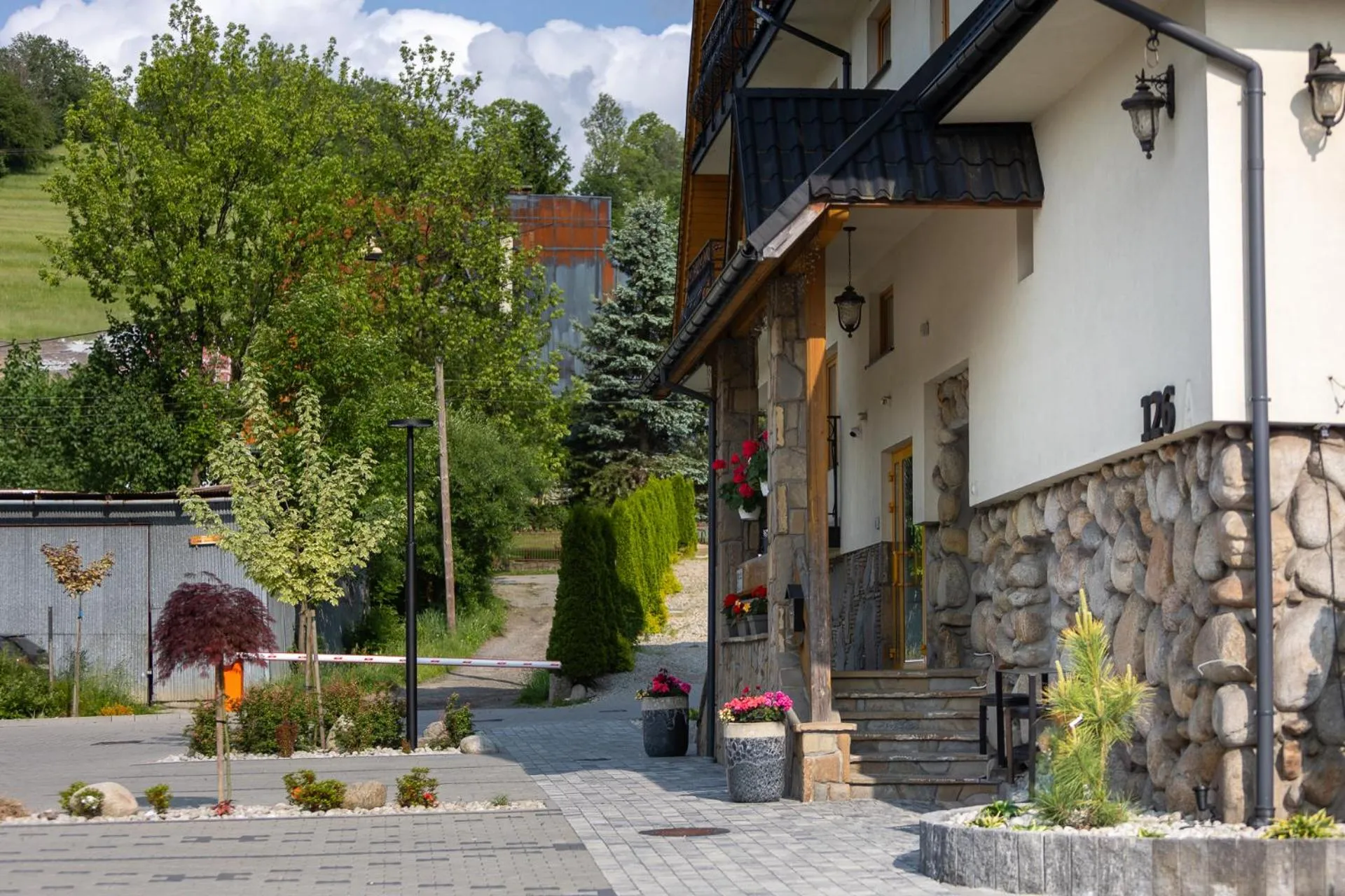 Property building in Willa Bystry Potok