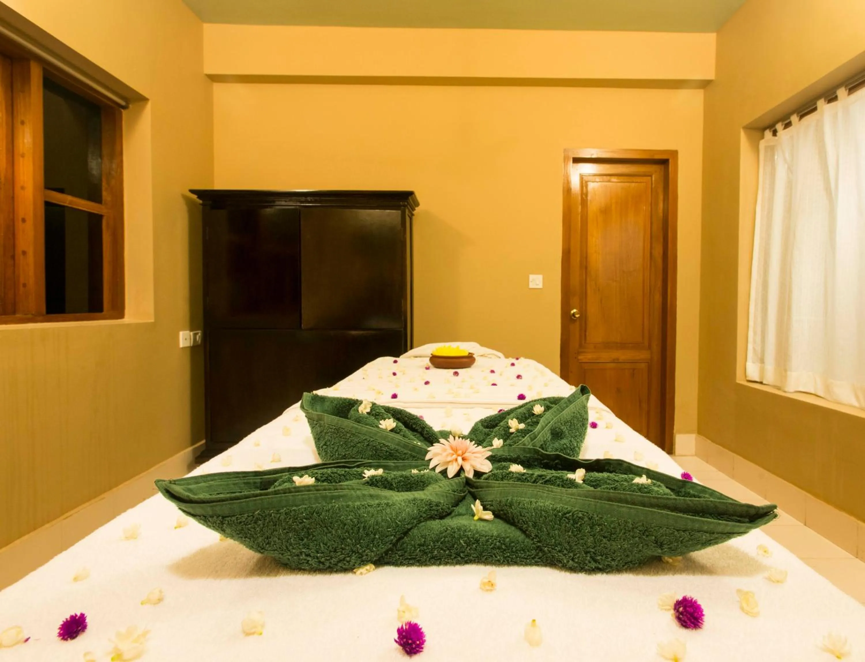 Spa and wellness centre/facilities, Bed in Cardamom County by Xandari