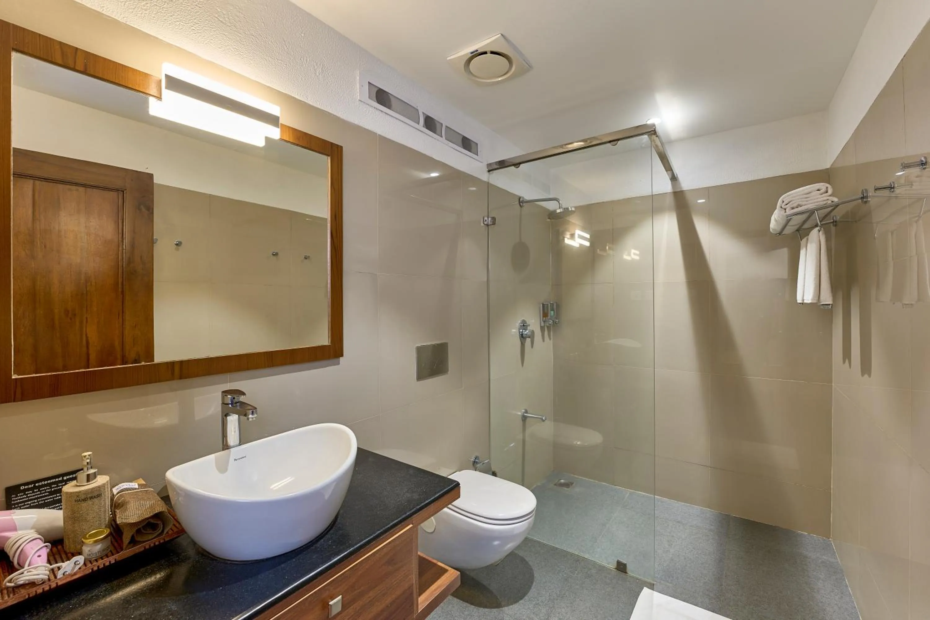 Bathroom in Cardamom County by Xandari