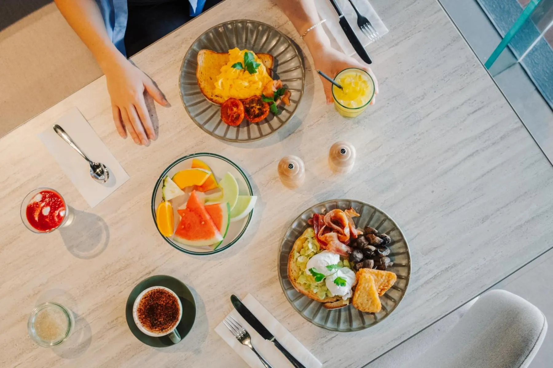 Food and drinks in Alivio Hotel Cairns