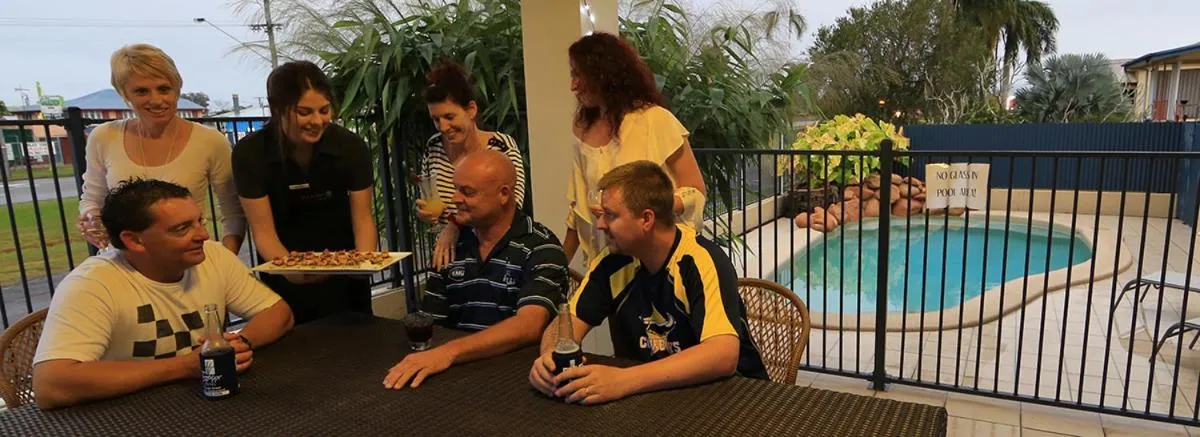 BBQ facilities in Tropixx Motel