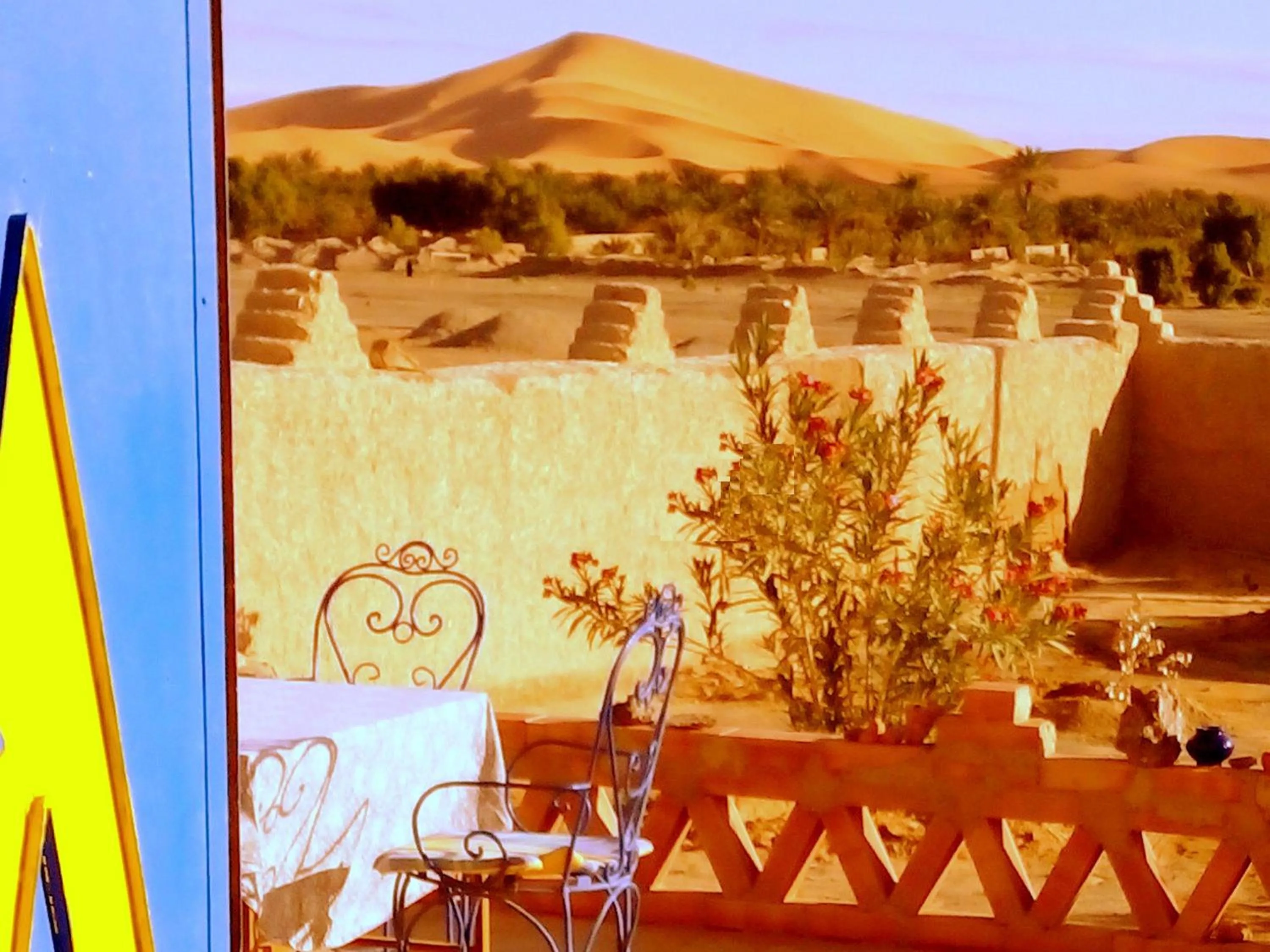 Balcony/Terrace in La Vallée des Dunes - Auberge, randonnées et circuits