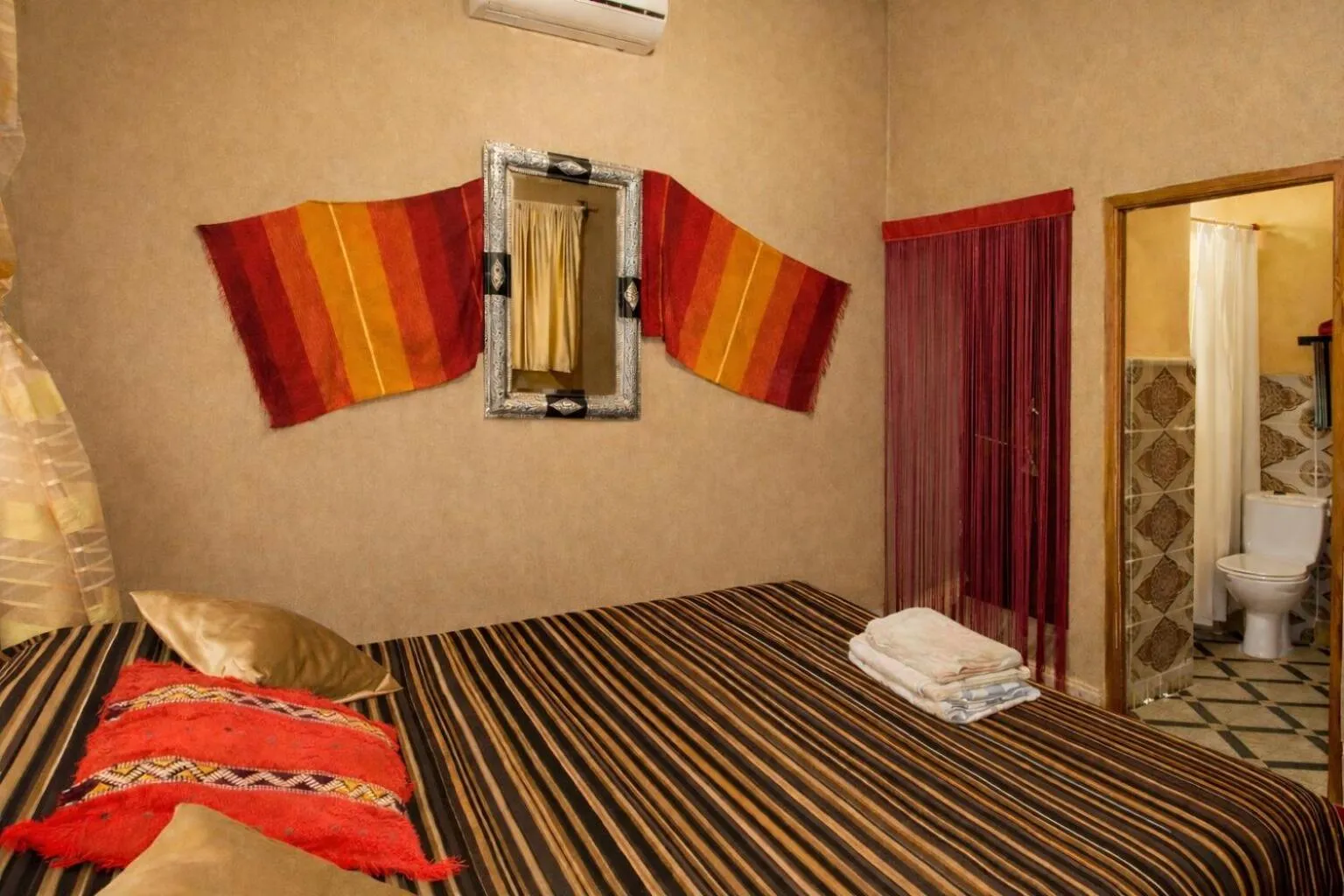 Photo of the whole room, Bed in La Vallée des Dunes - Auberge, randonnées et circuits