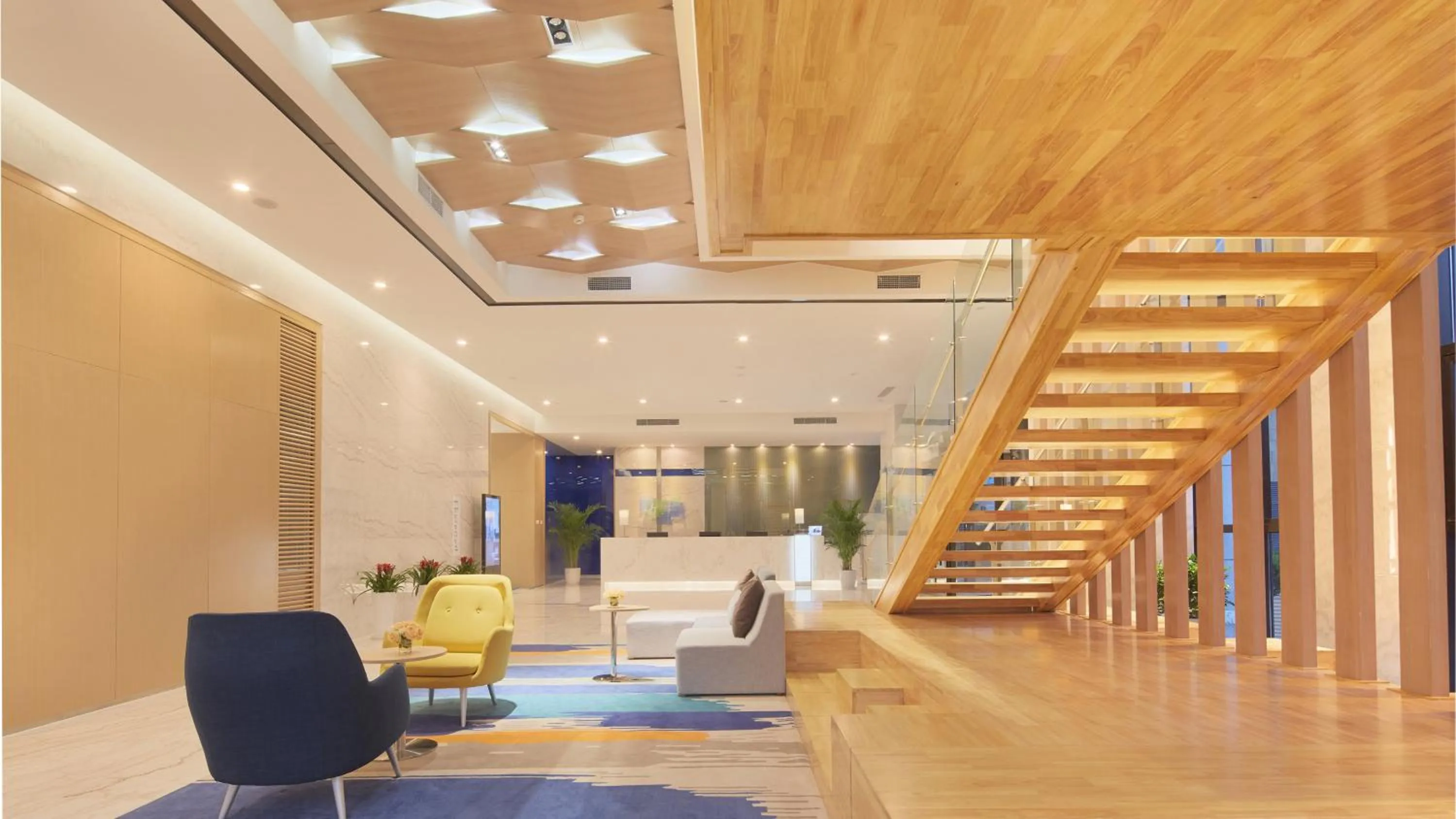 Lobby or reception in Holiday Inn Express - Qingdao West Coast by IHG