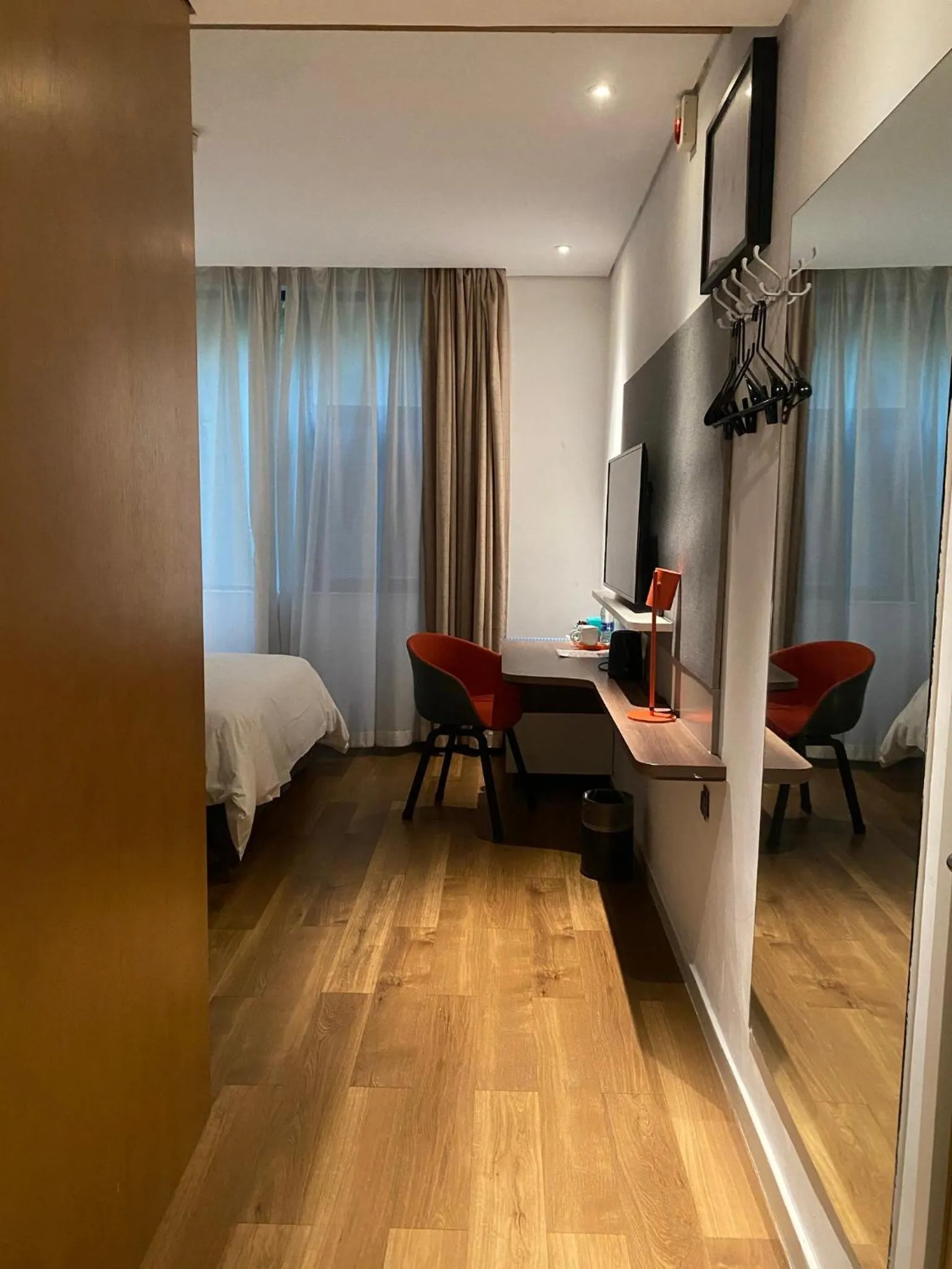 Photo of the whole room in Holiday Inn Express Hefei Shushan by IHG