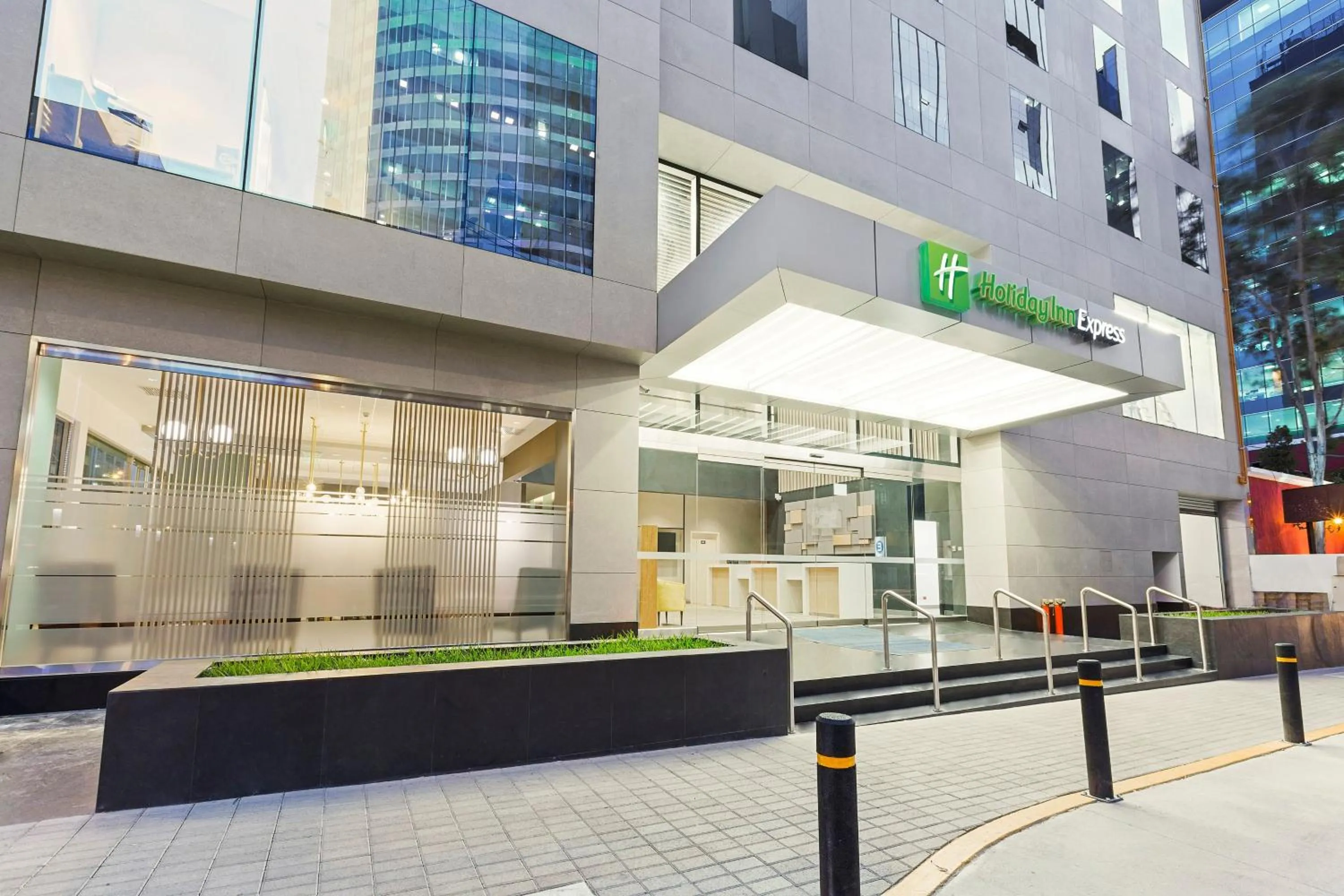 Property building in Holiday Inn Express - Lima San Isidro by IHG