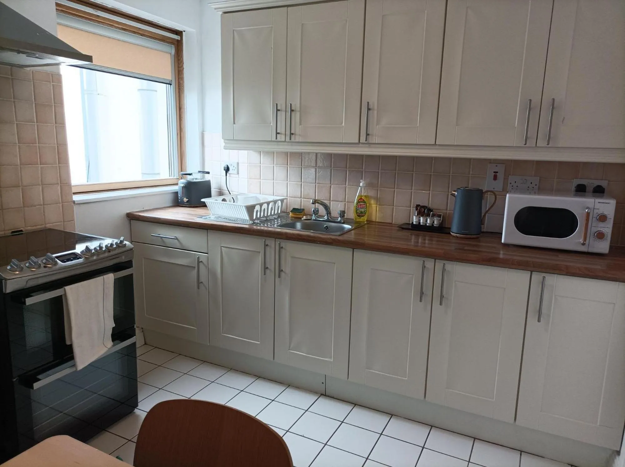 Tom Dick and Harriet's Accommodation