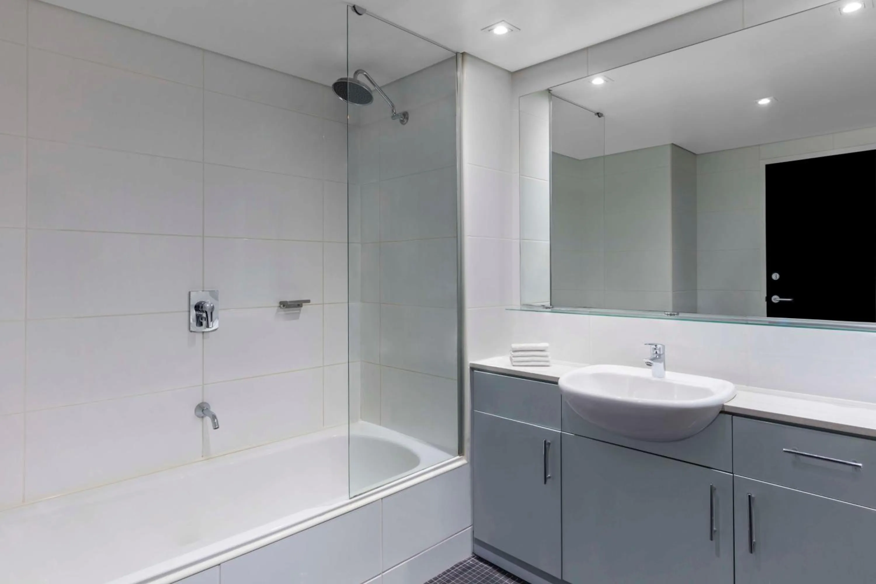 Bathroom in Adina Apartment Hotel Perth