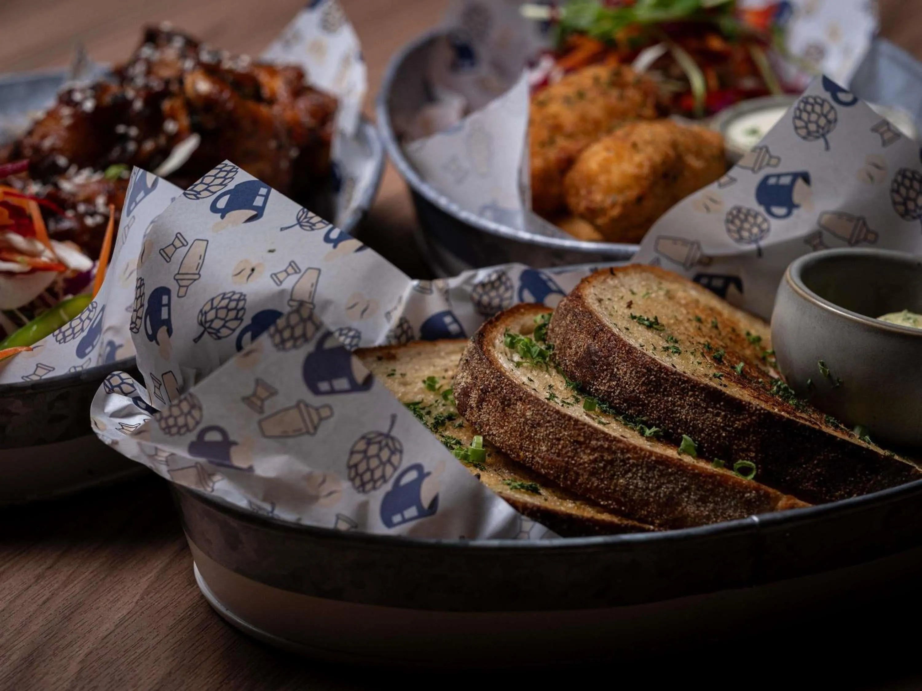 Restaurant/places to eat in Mercure Perth On Hay