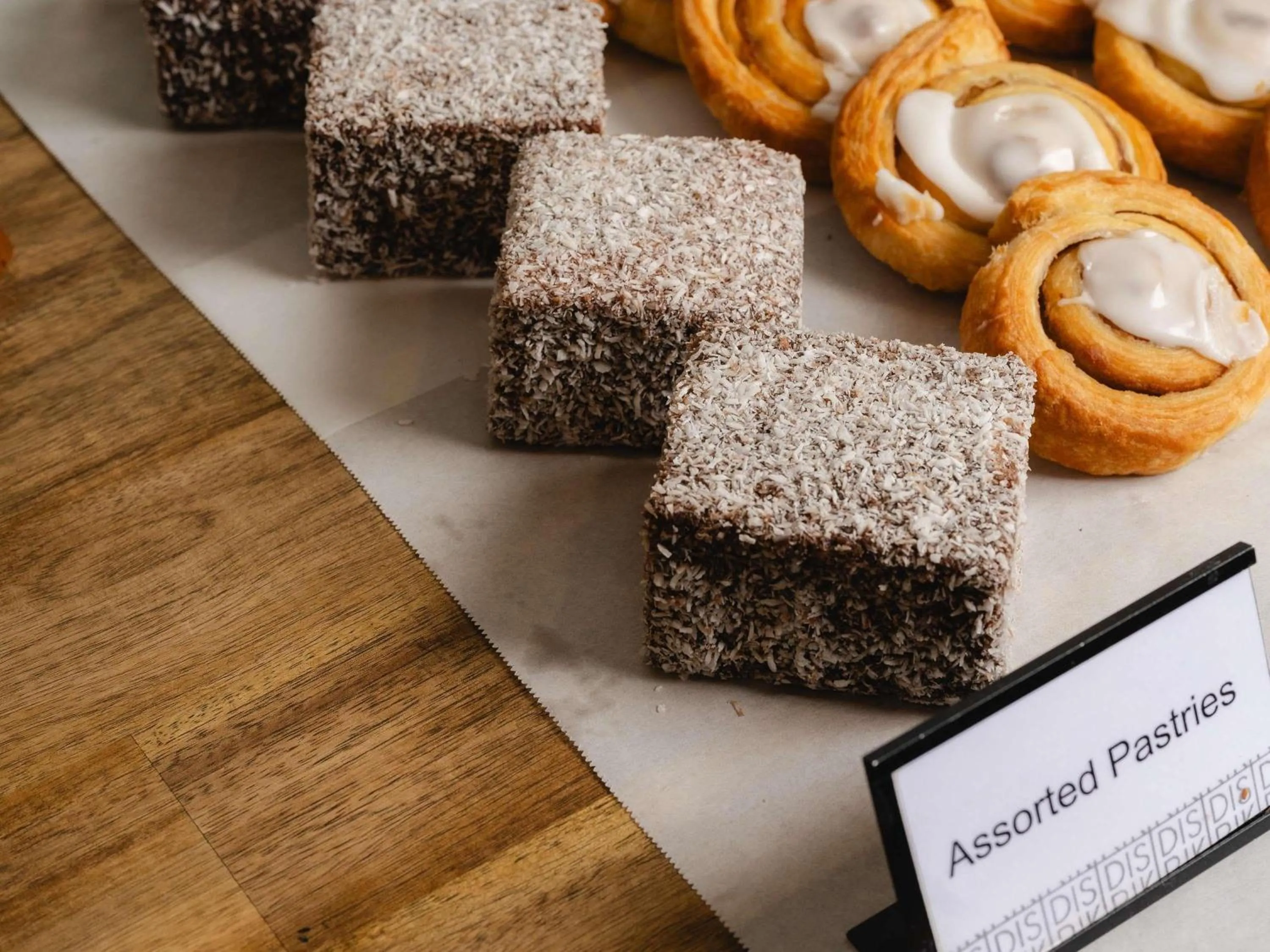 Breakfast in Mercure Perth On Hay