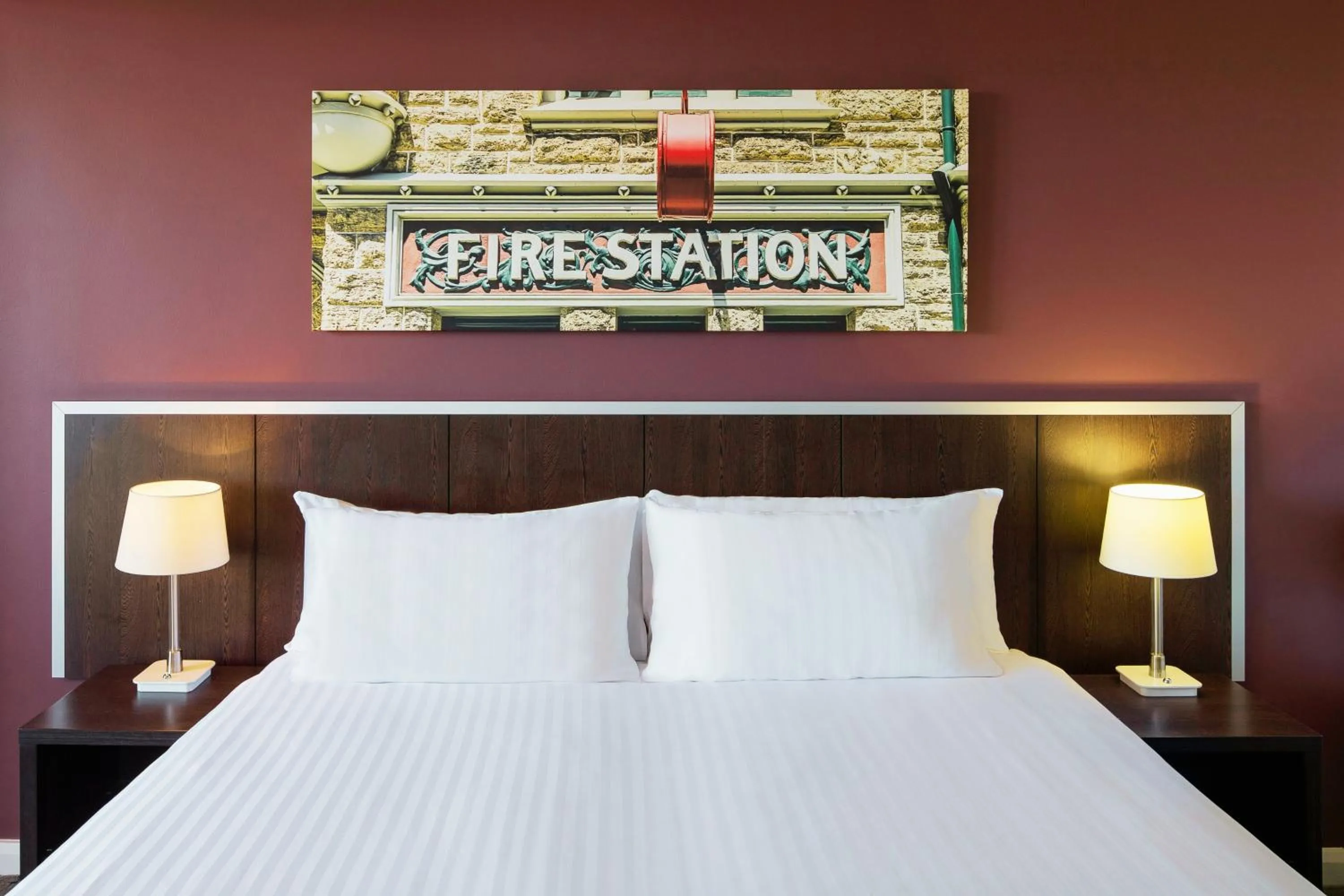 Bed in Mercure Perth On Hay