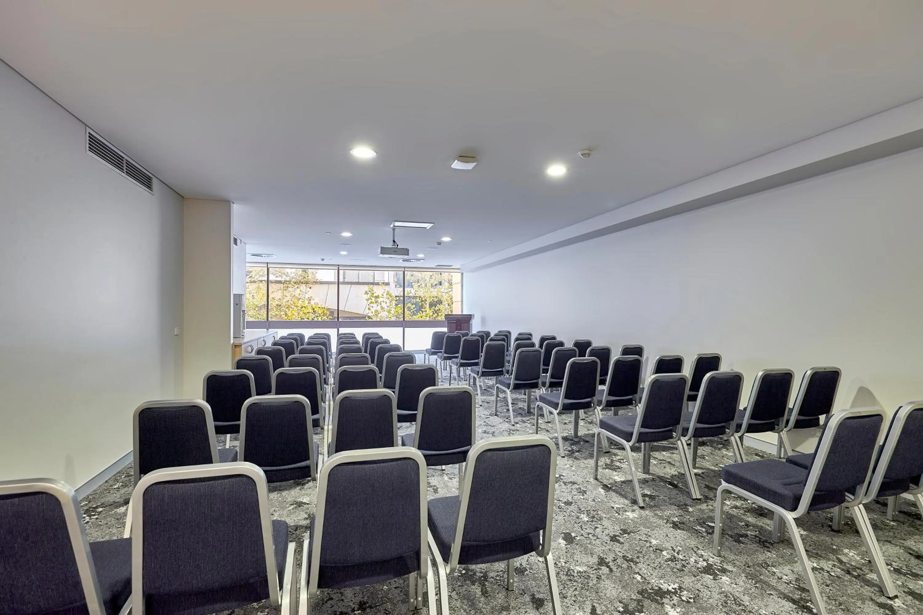 Meeting/conference room in Mercure Perth On Hay