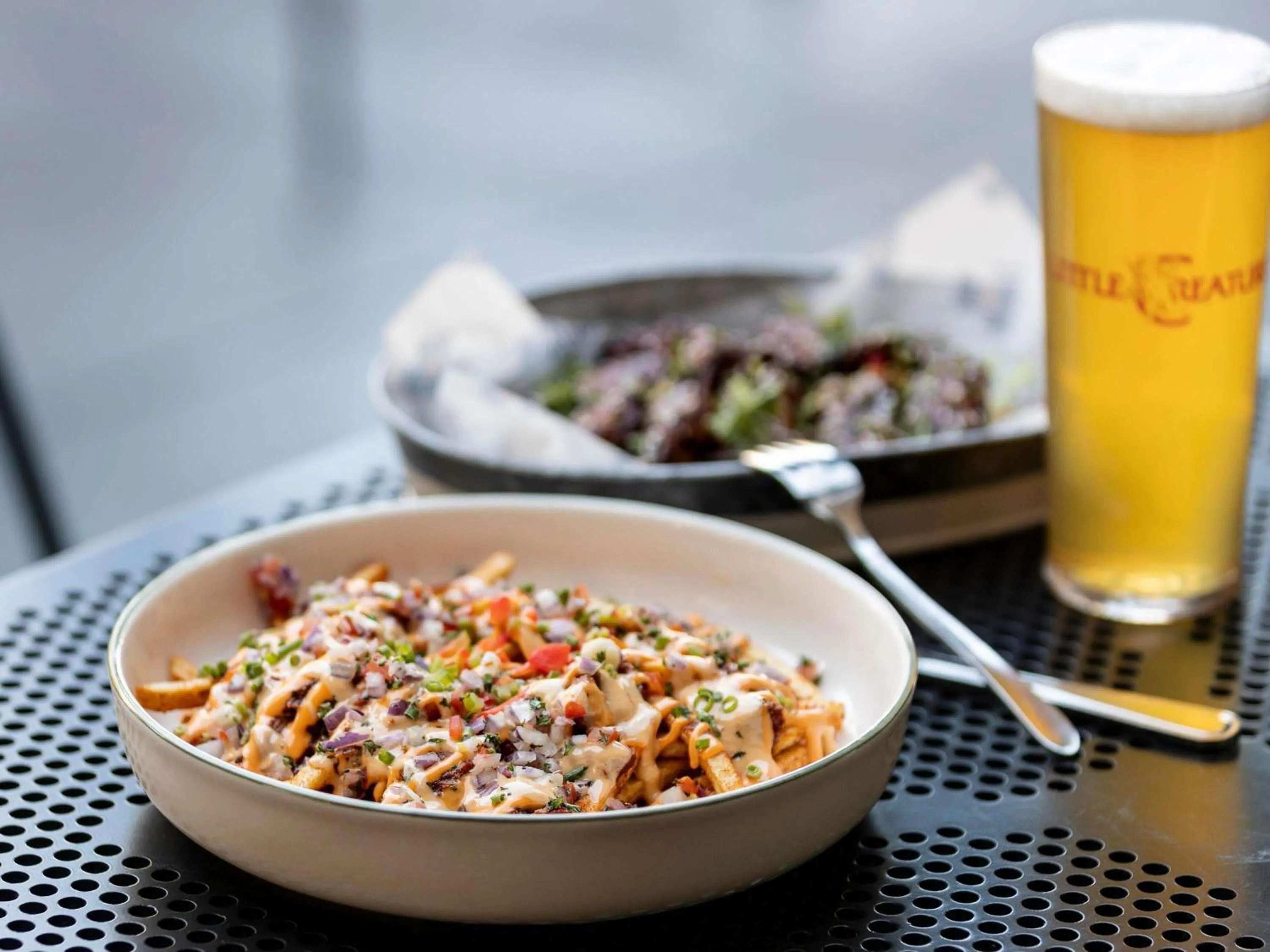 Lounge or bar in Mercure Perth On Hay