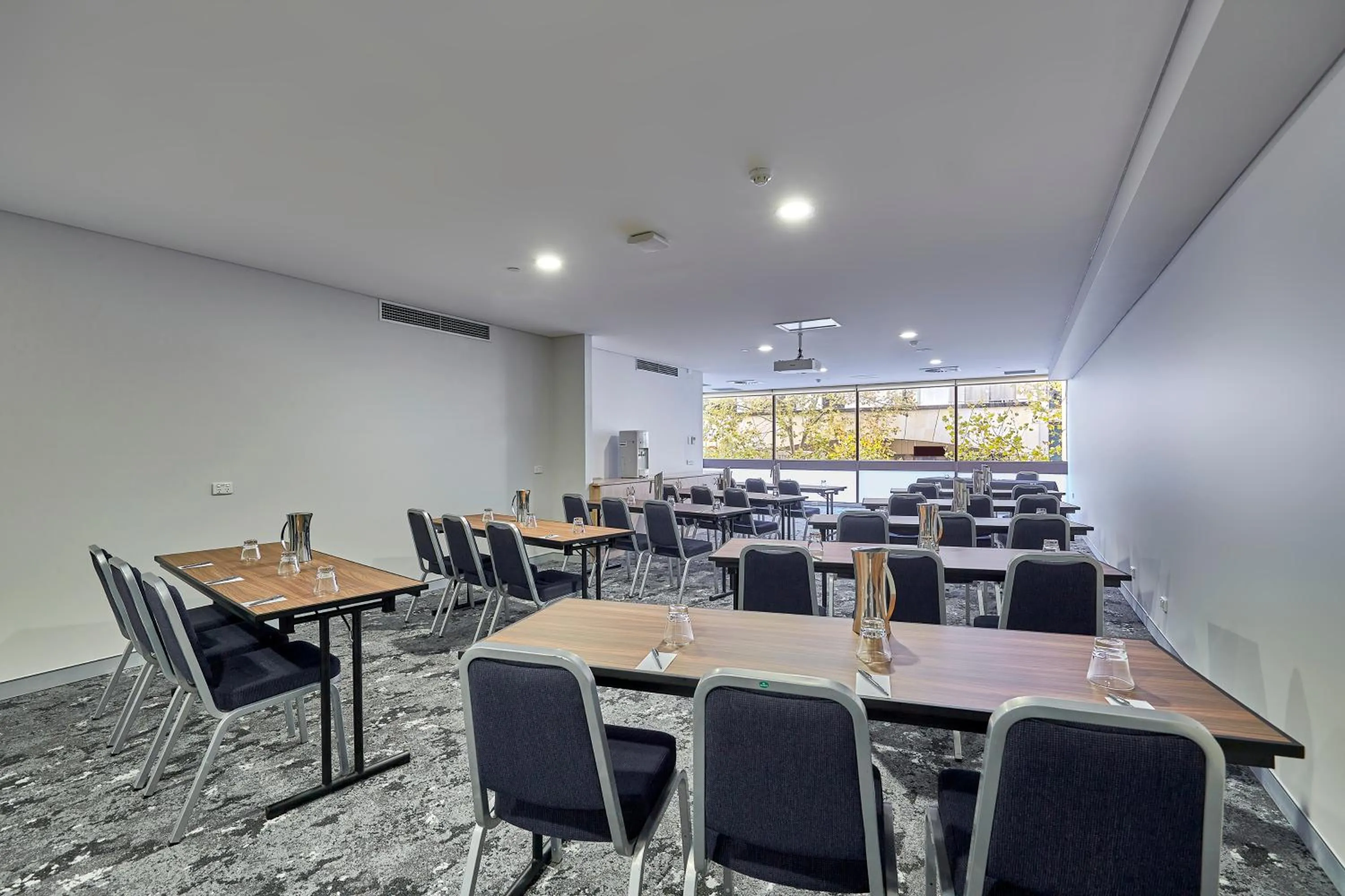 Meeting/conference room in Mercure Perth On Hay