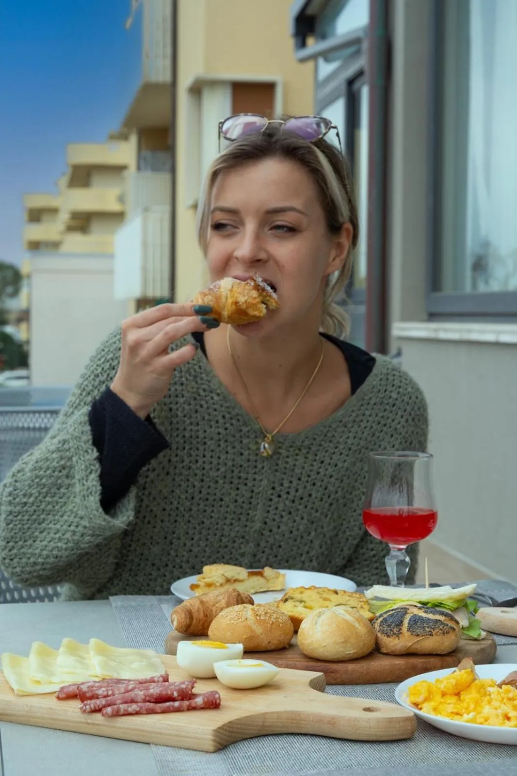 Continental breakfast in Hotel Atlas