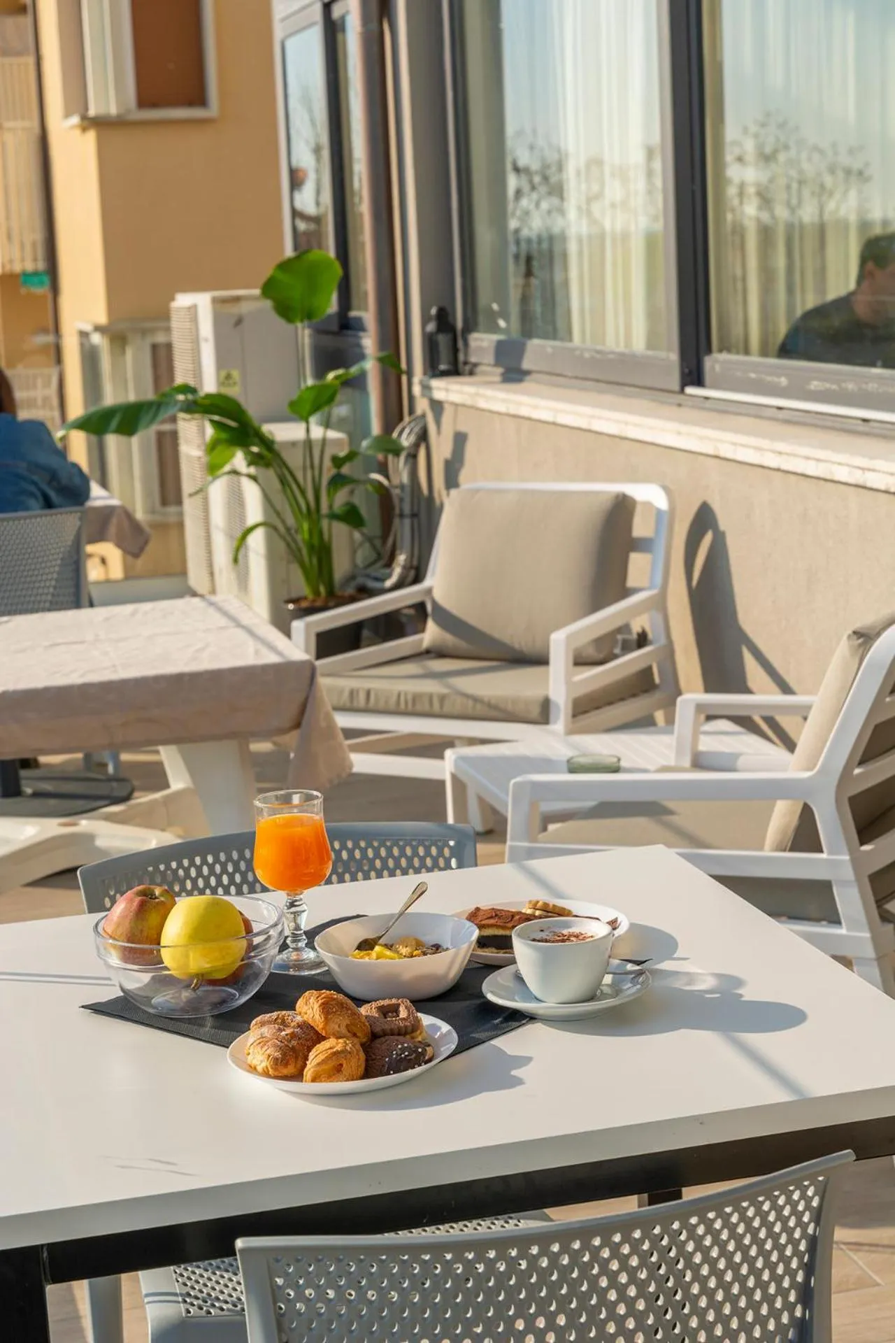 Breakfast in Hotel Atlas