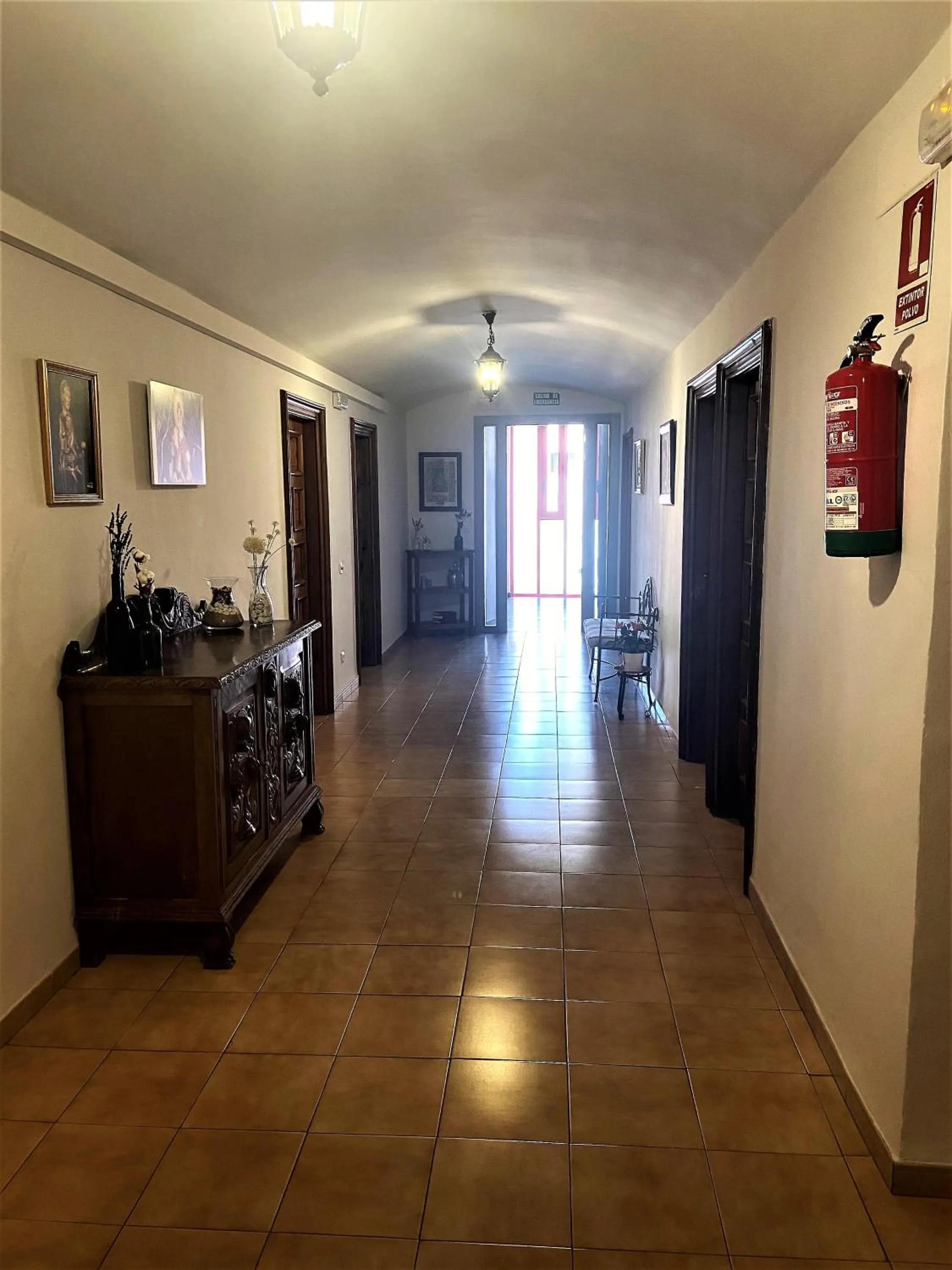 MONASTERIO de SANTA MARÍA DE VALVANERA