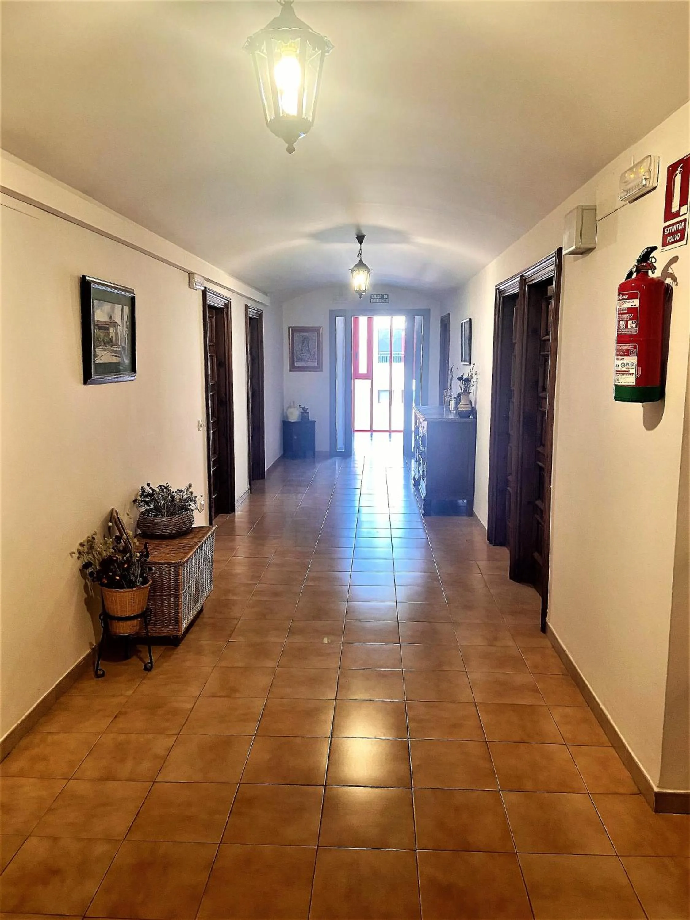 MONASTERIO de SANTA MARÍA DE VALVANERA