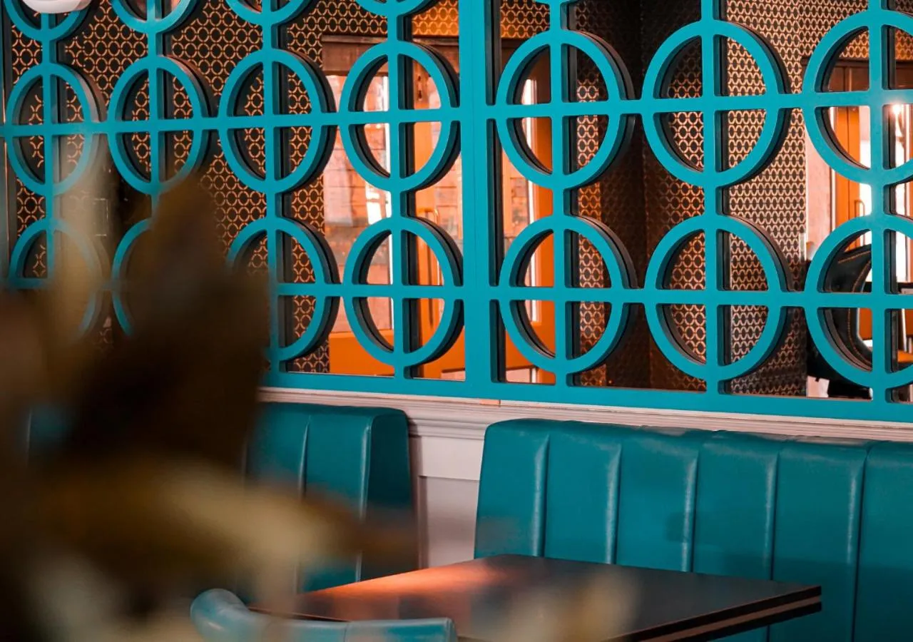 Restaurant/places to eat in The West Park Hotel