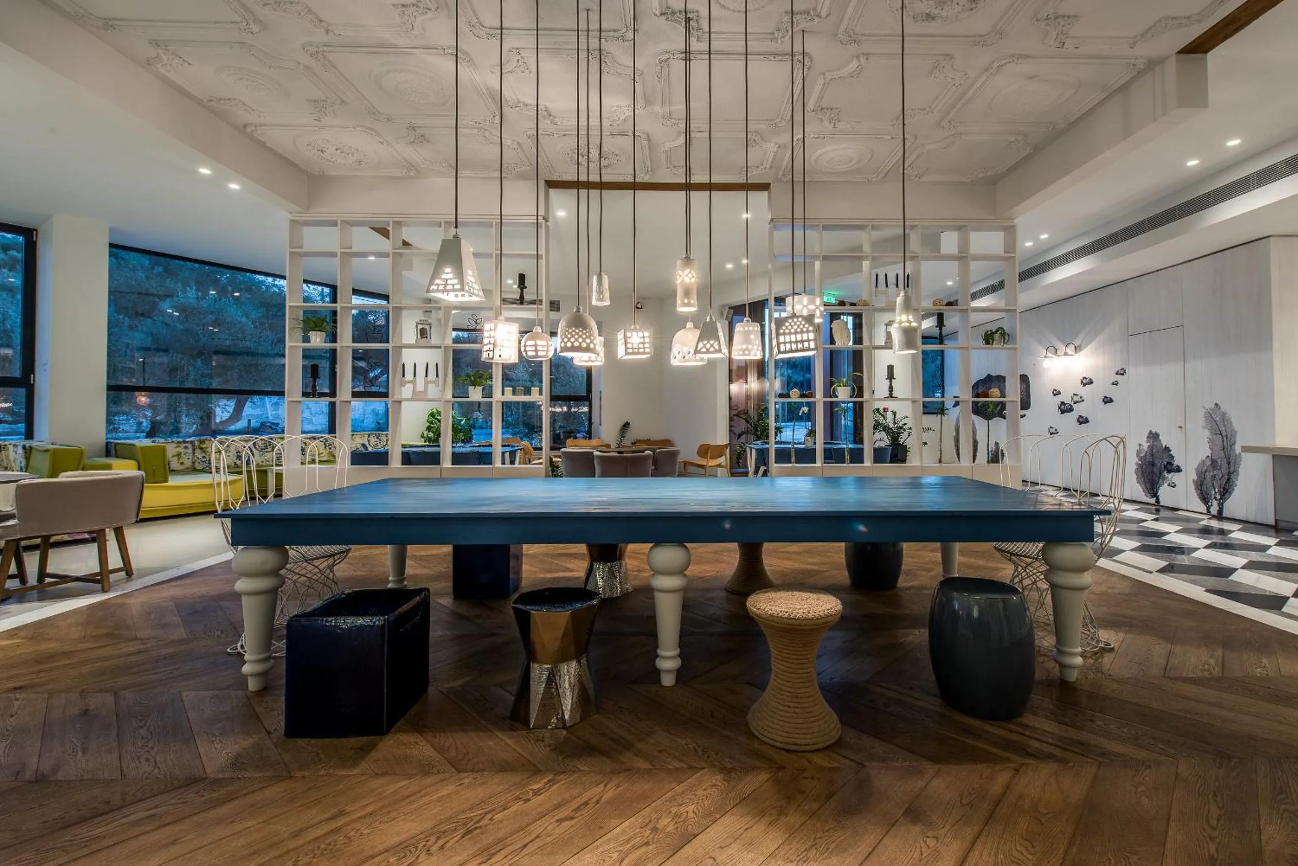 Breakfast in Aqua Bay