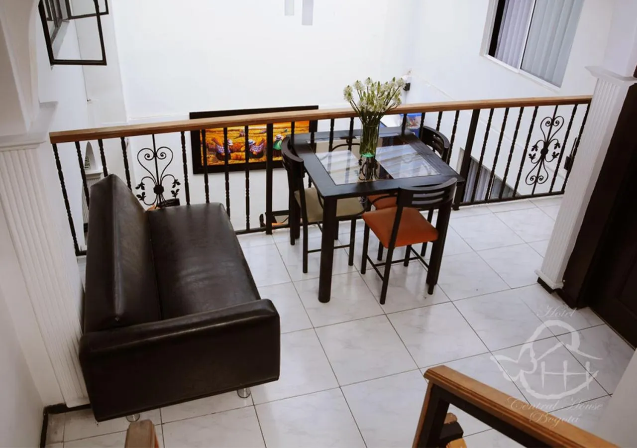 Bird's eye view in Hotel Central House a 5 min de la Embajada Americana