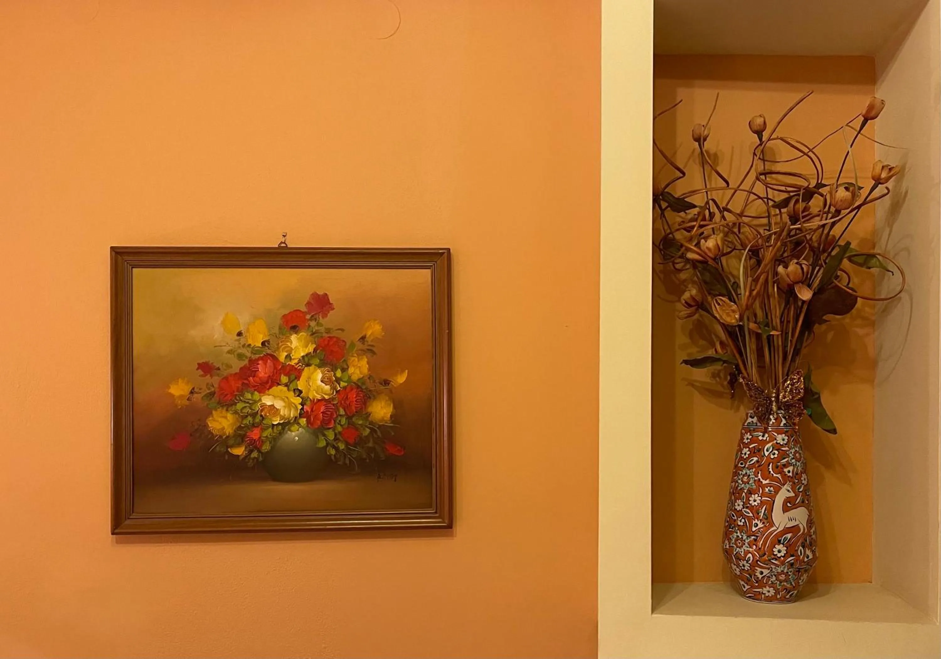 Decorative detail in Minos Pension