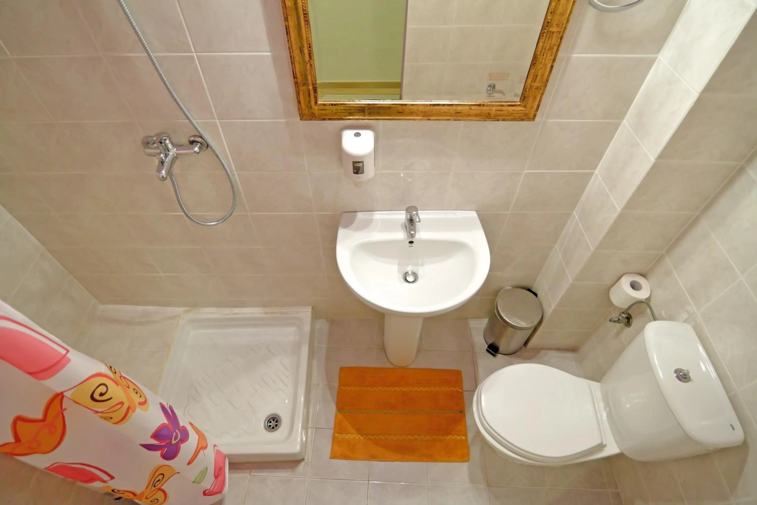 Bathroom in Minos Pension