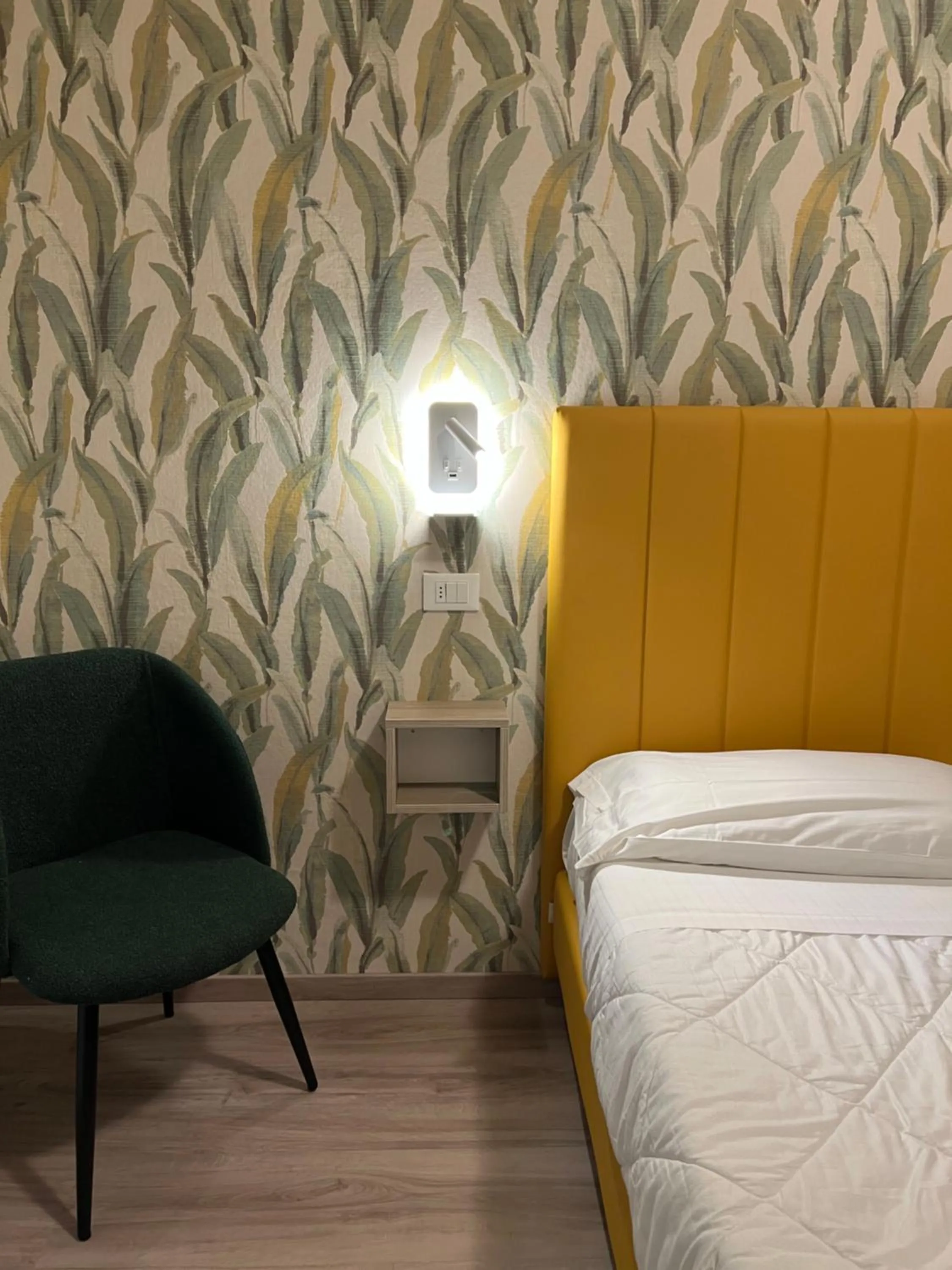 Bedroom, Bed in Hotel Liu