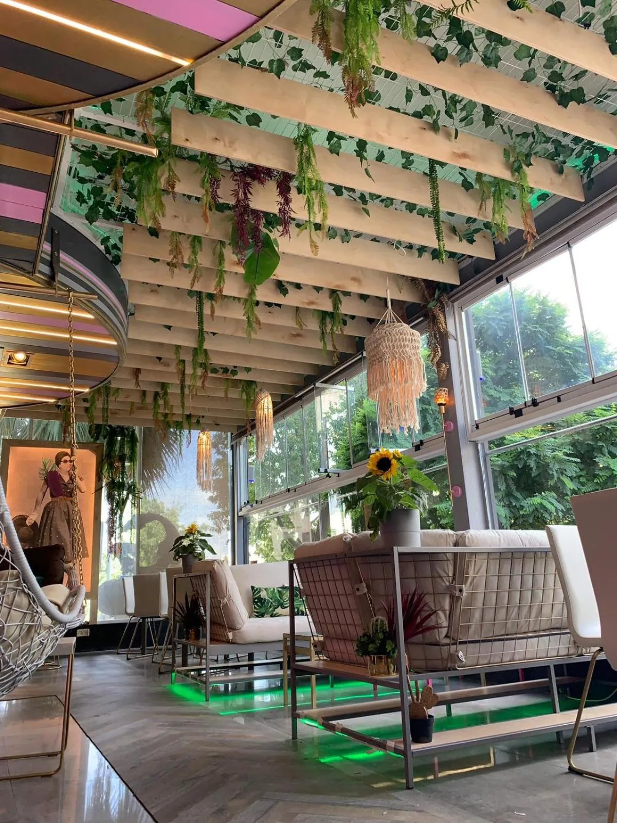 Patio in Royal Court Hotel