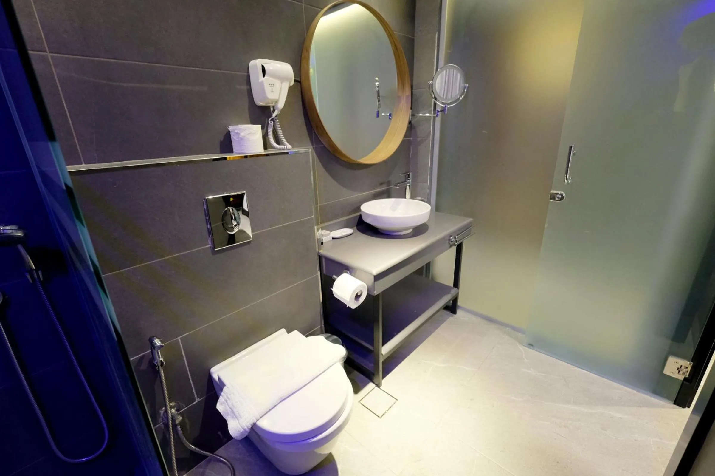 Royal Court Hotel