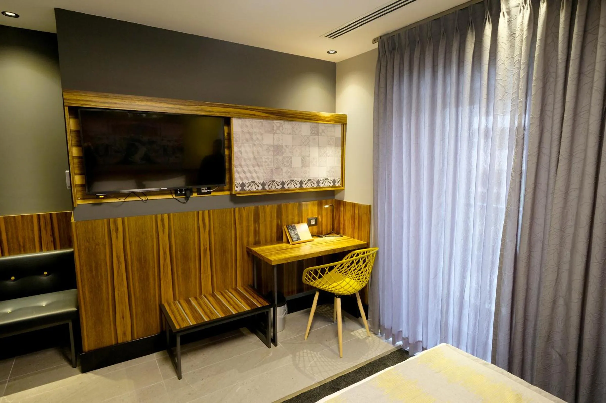 Royal Court Hotel