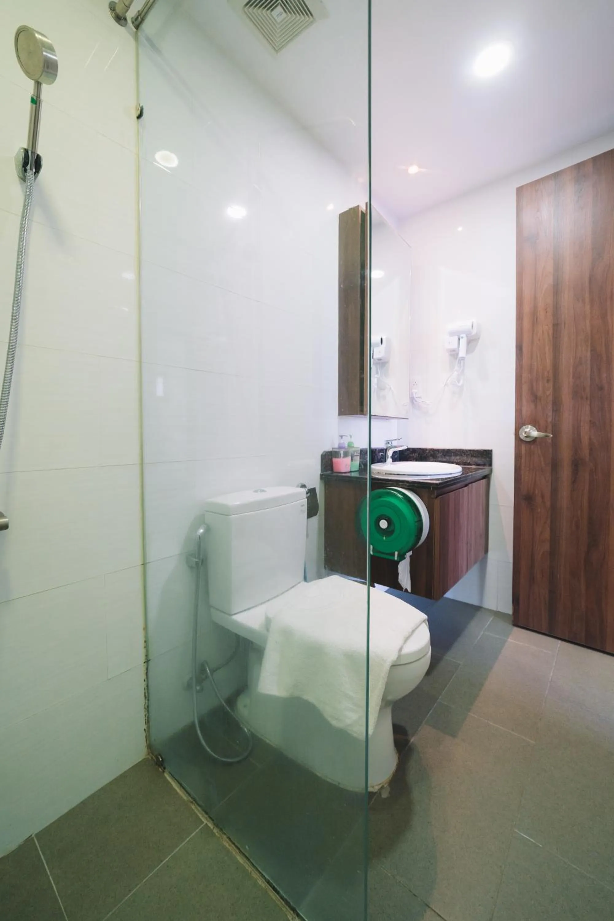 Shower in Dalat Center Residence