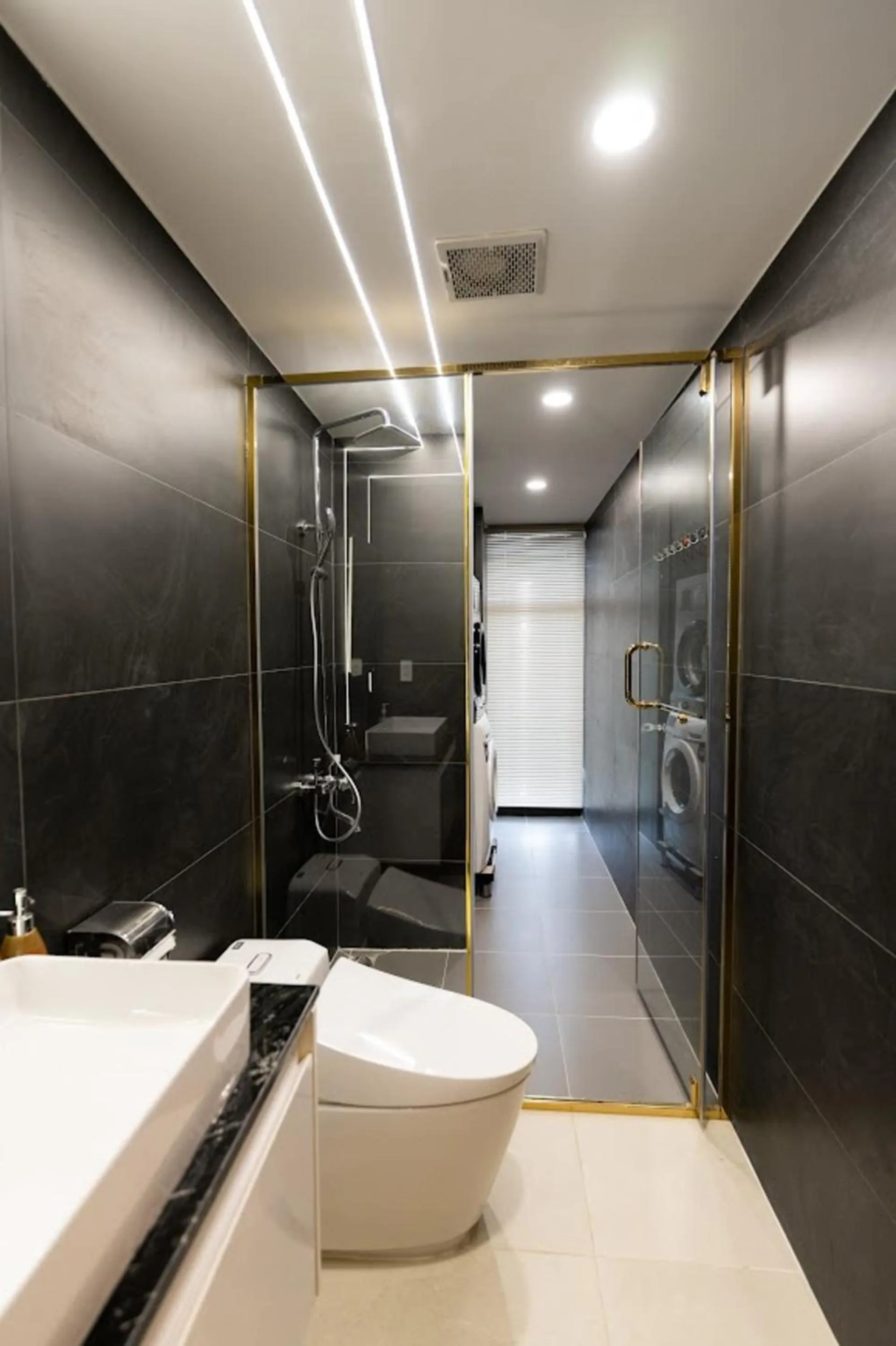 Shower in Dalat Center Residence
