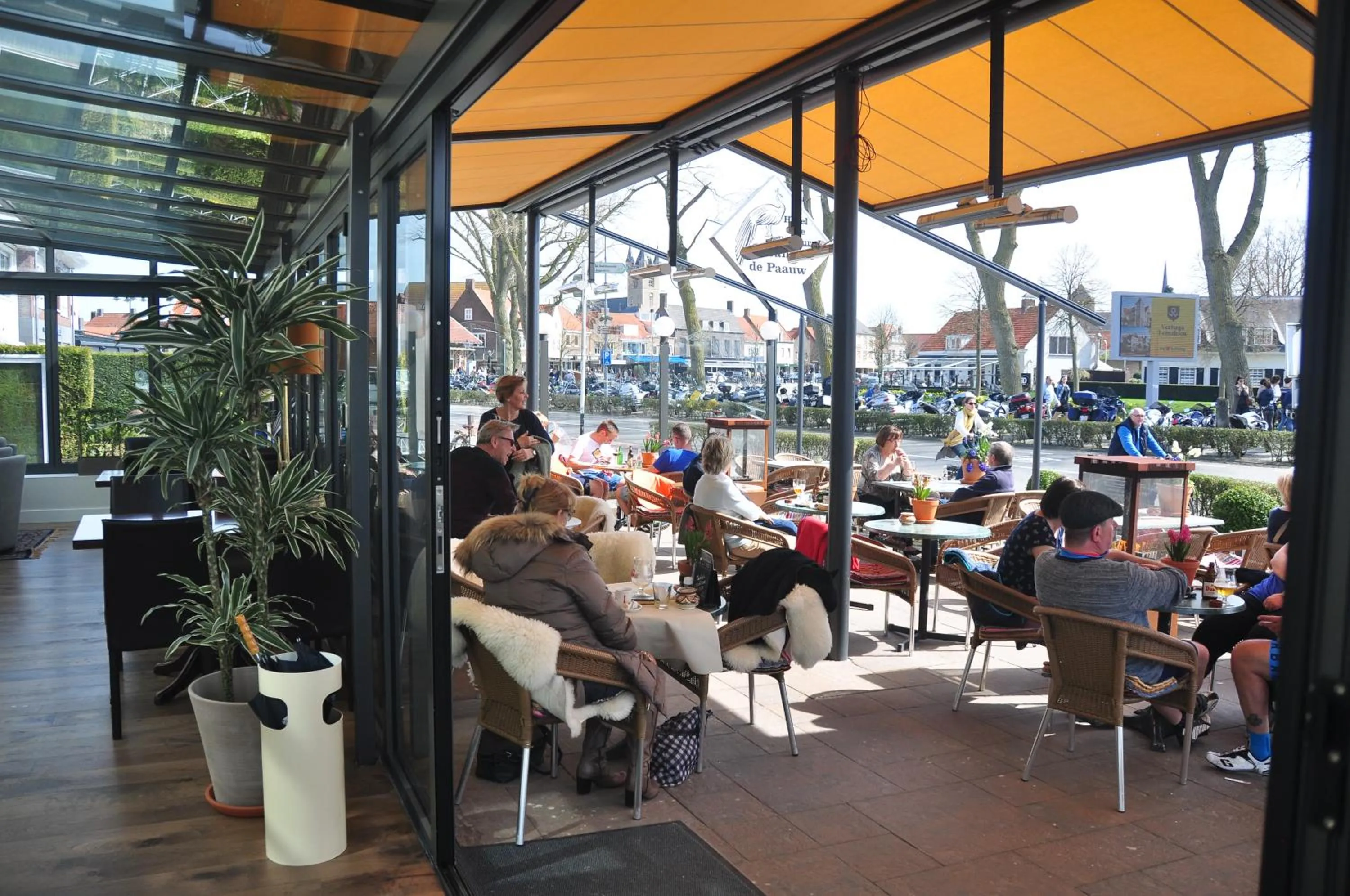 Patio in Hotel Sanders de Paauw