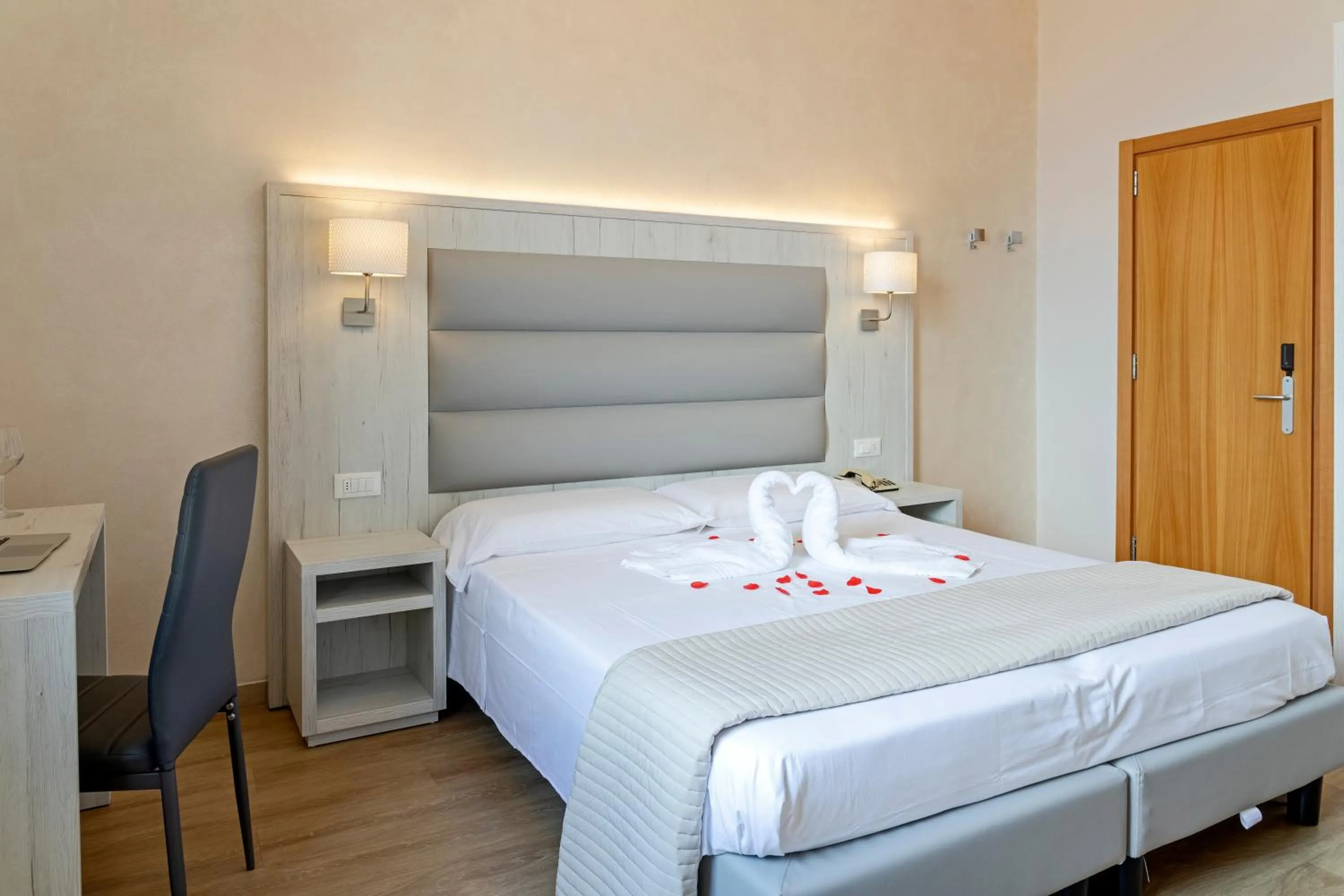 Bedroom, Bed in Hotel Biagi & Residence