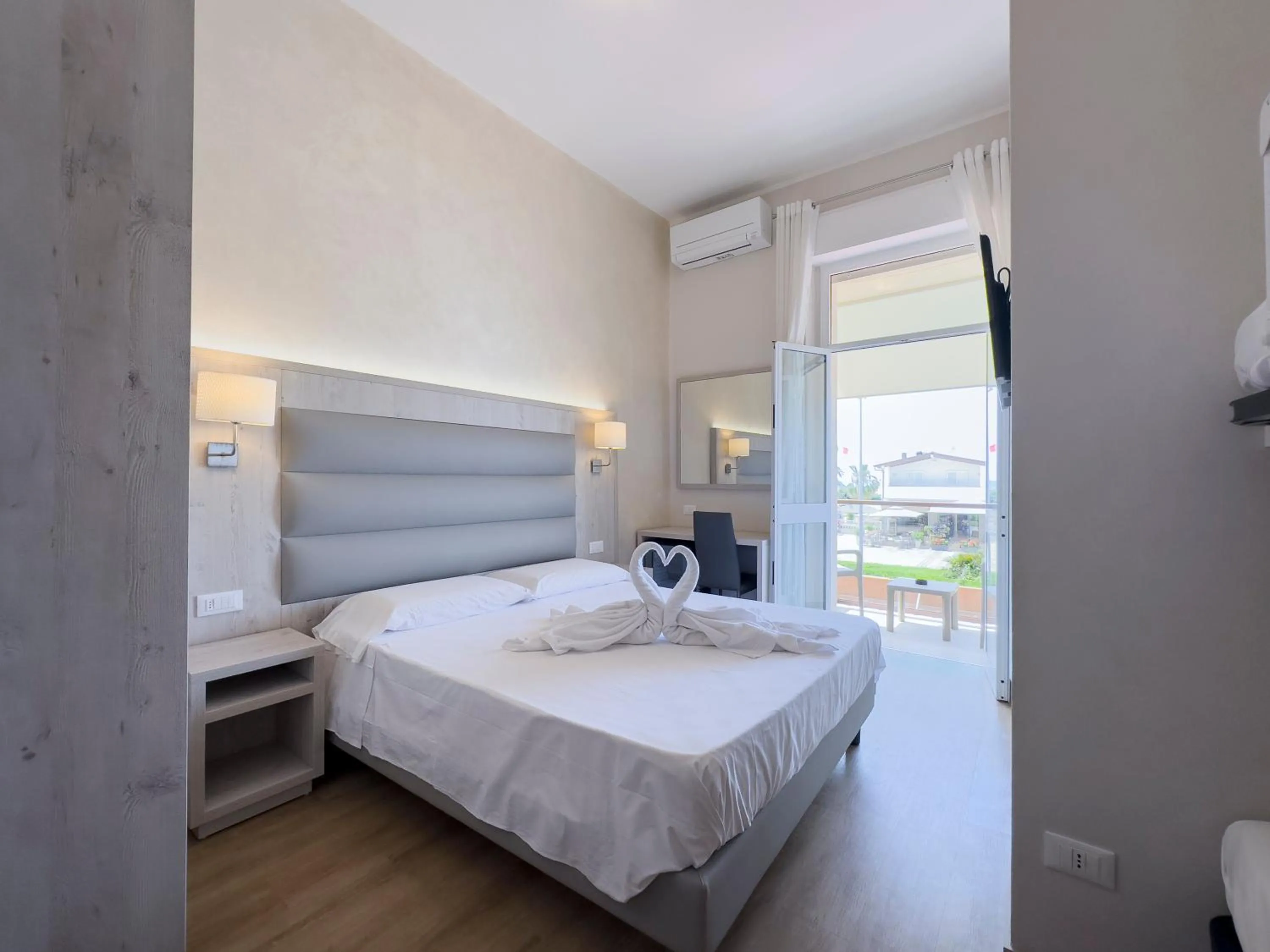 Photo of the whole room, Bed in Hotel Biagi & Residence