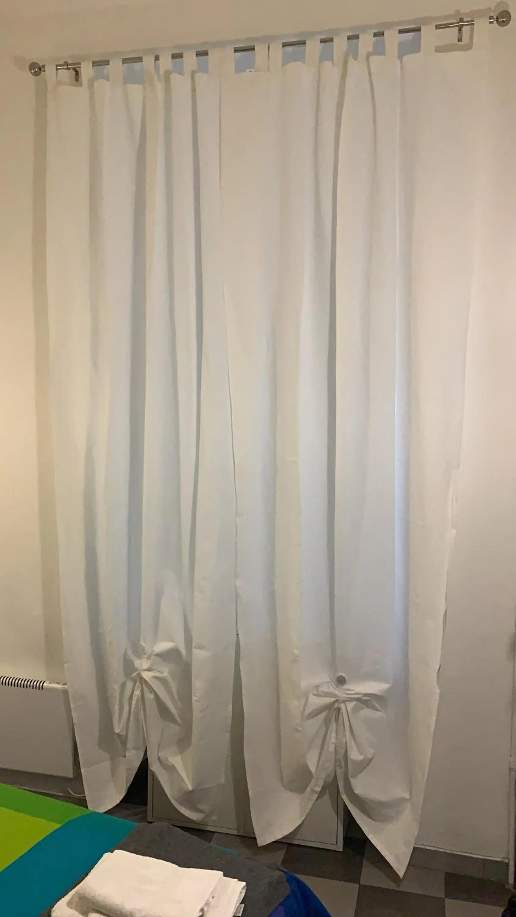 Decorative detail, Bed in Bed2Go