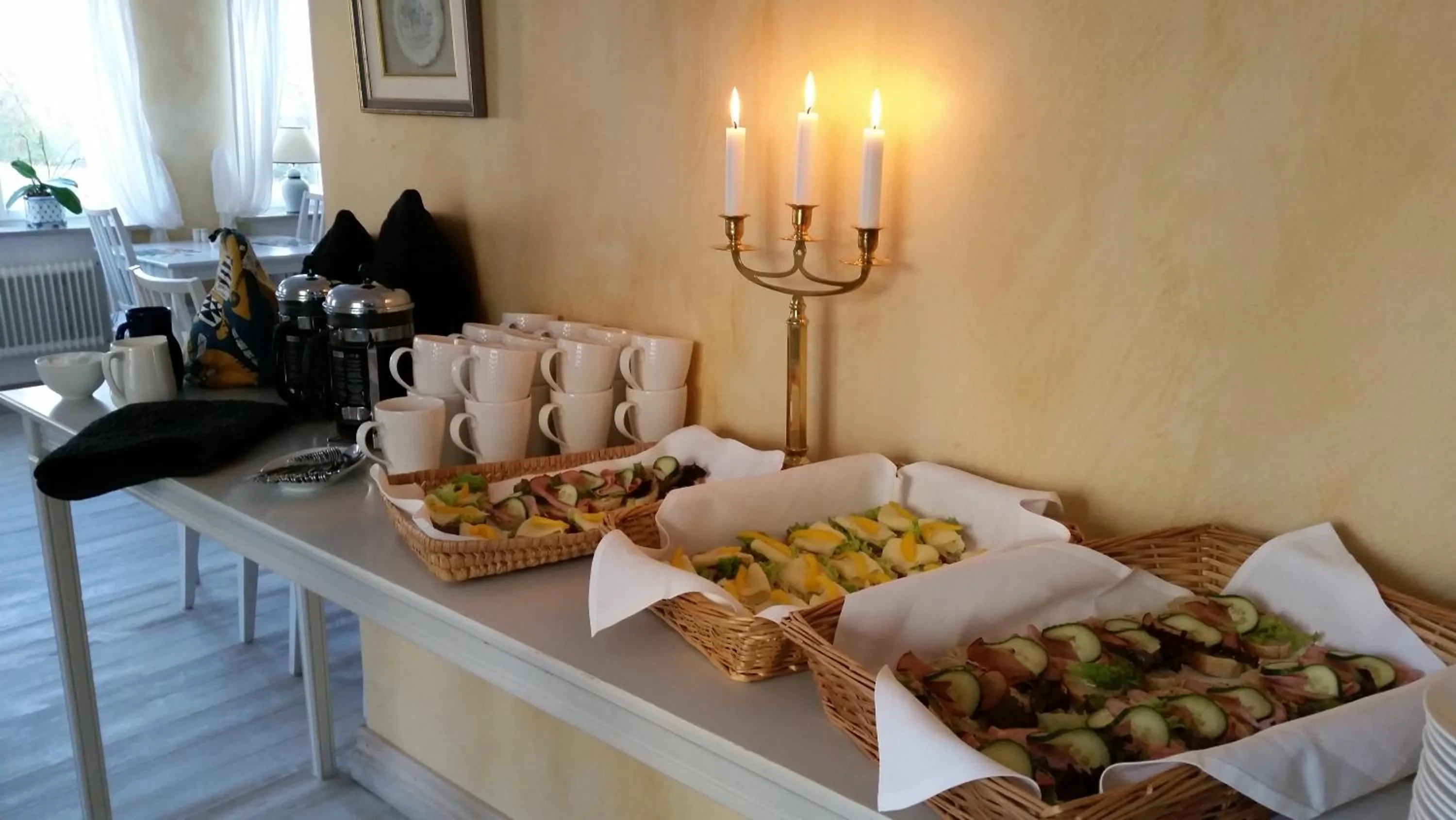Food and drinks in Lilla Hotellet