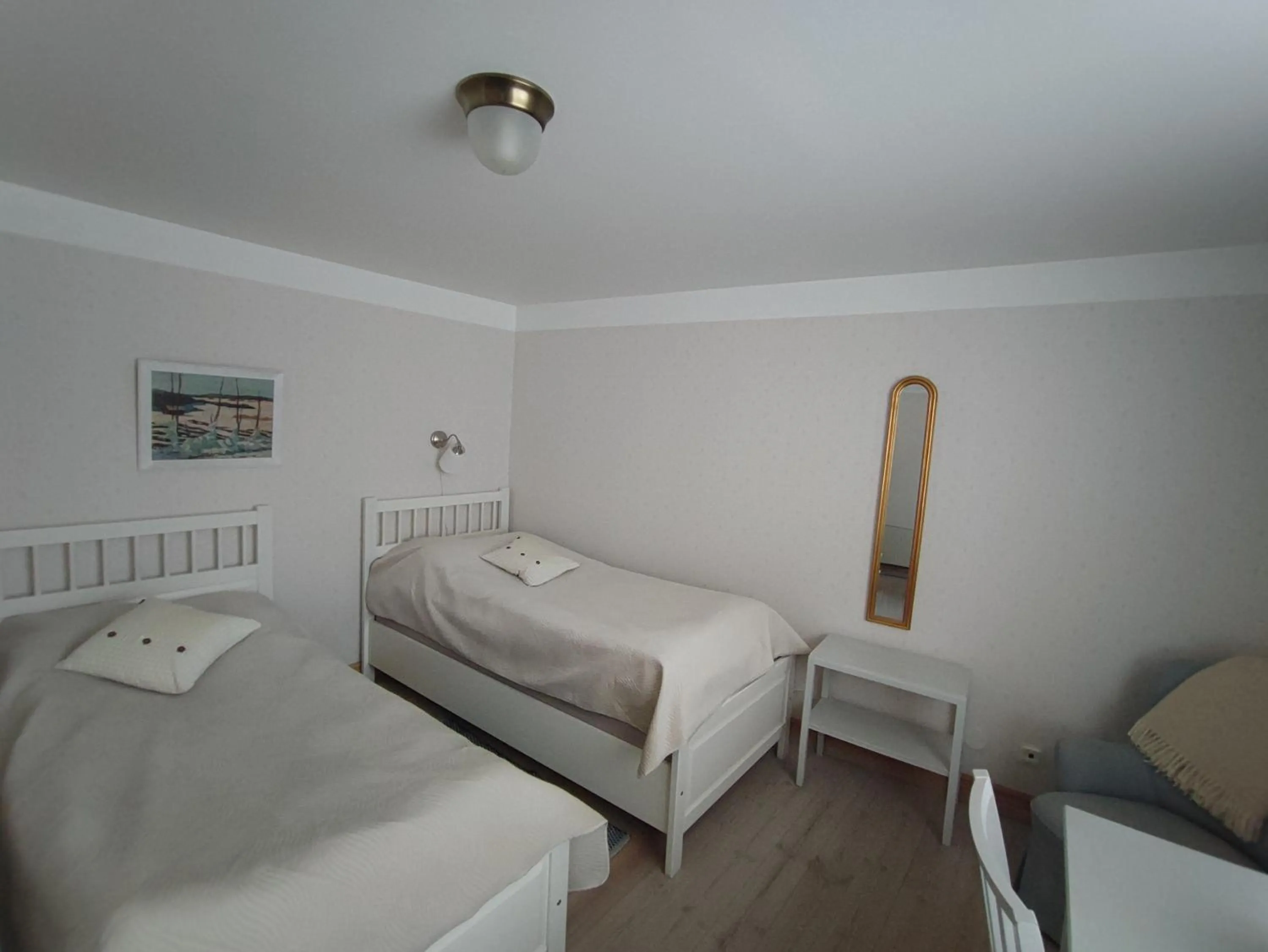 Property building, Bed in Lilla Hotellet