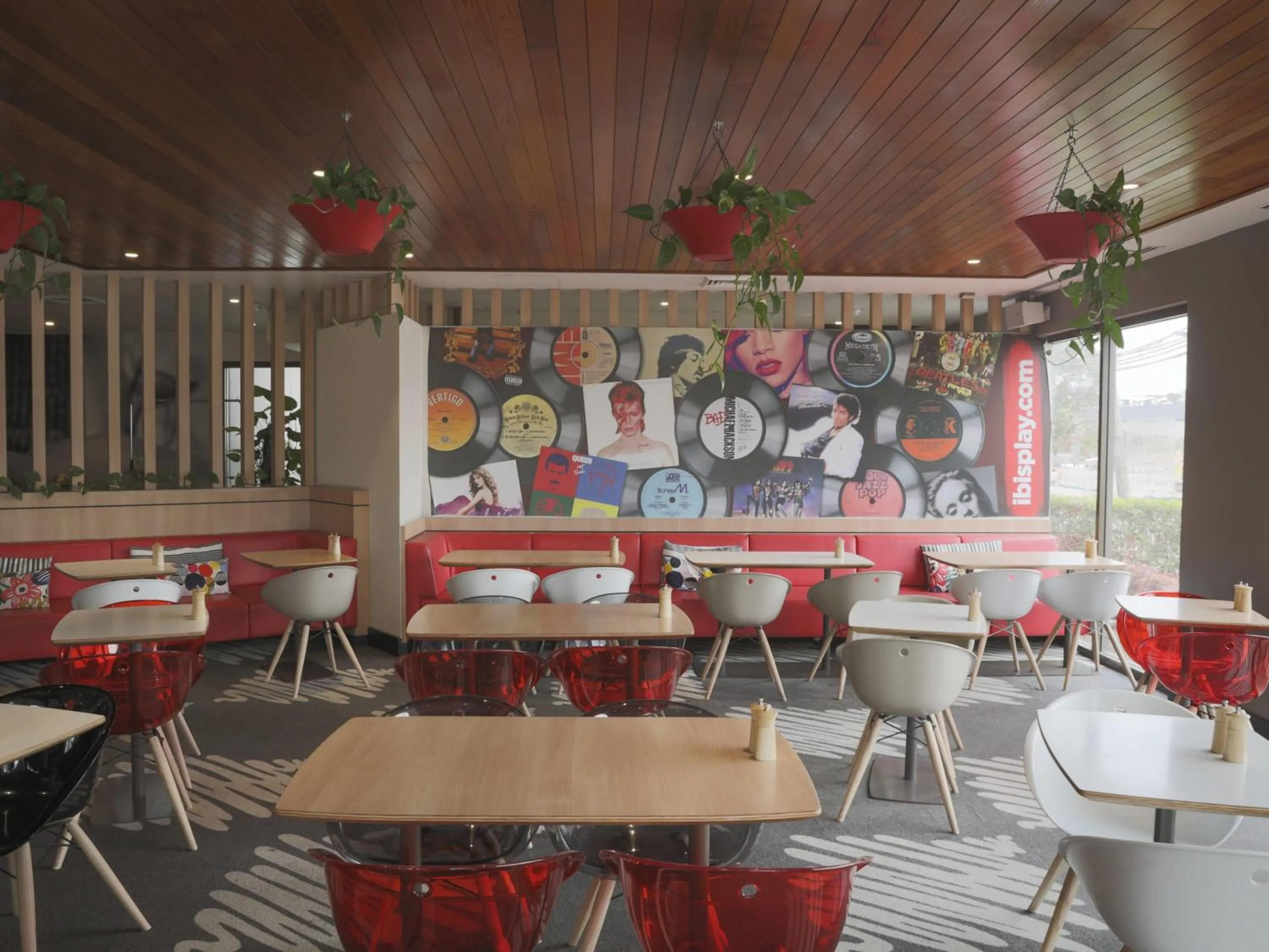 Property building in ibis Sydney Airport