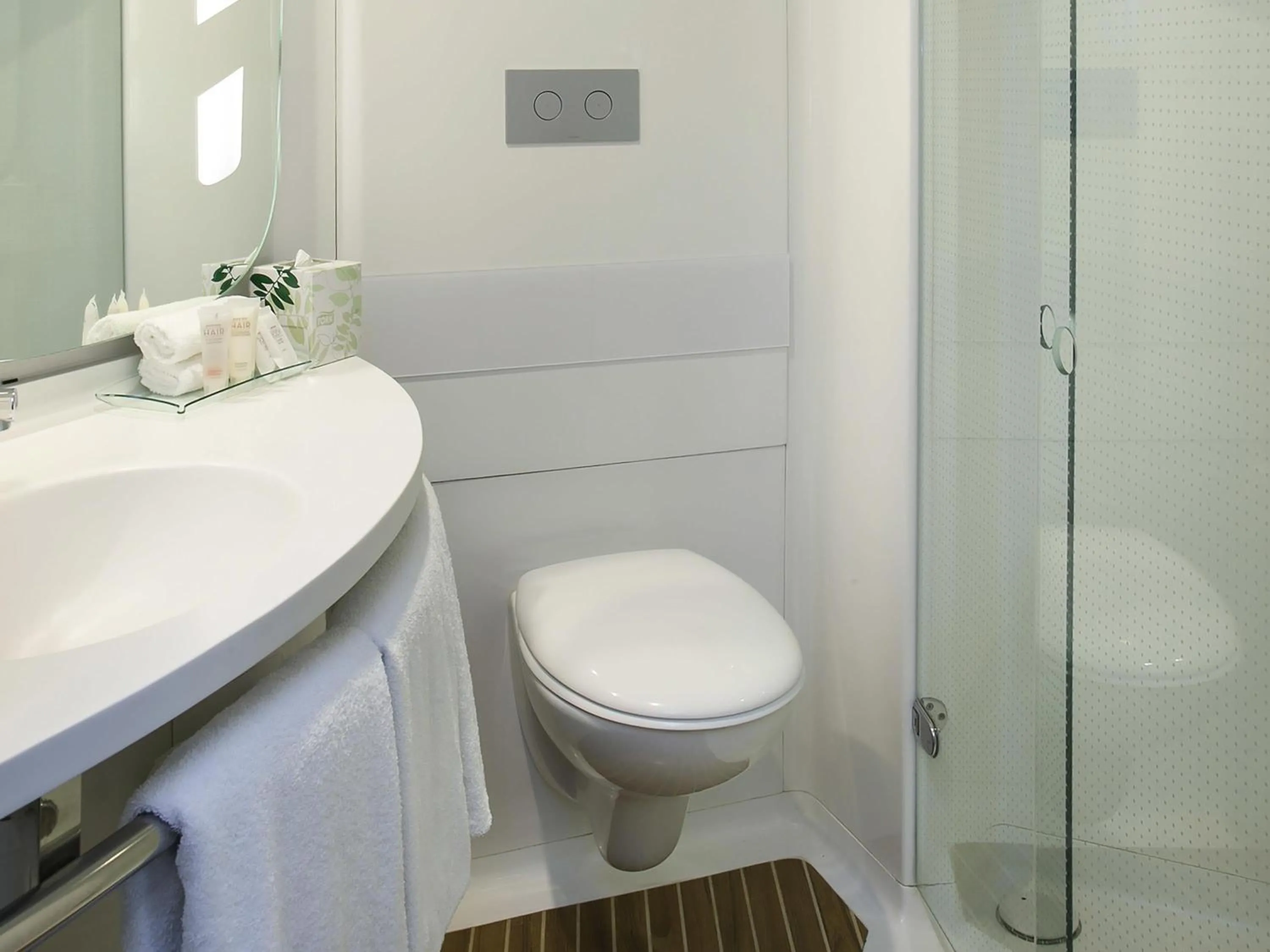 Bedroom in ibis Sydney Airport