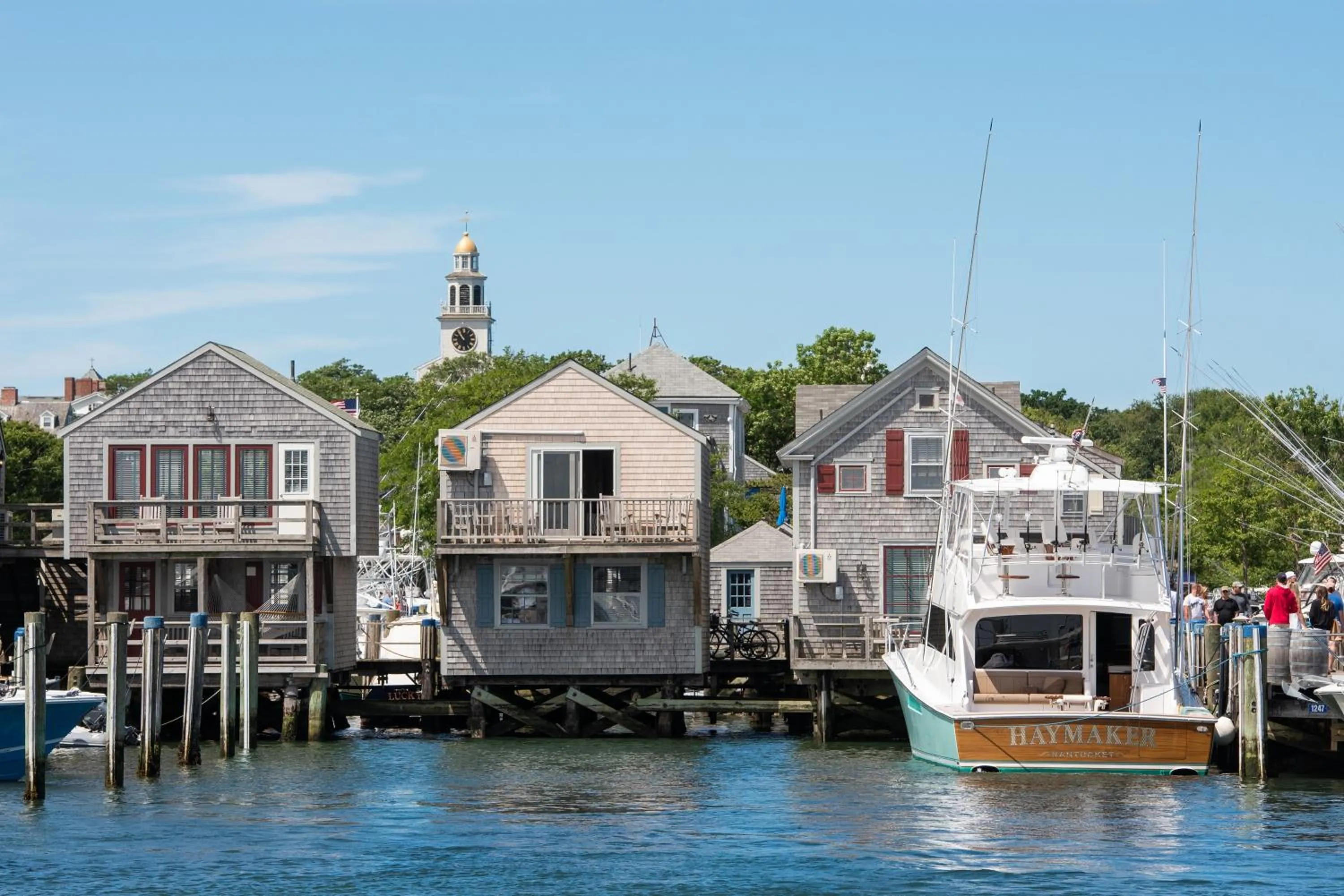 Property building in The Cottages at Nantucket Boat Basin