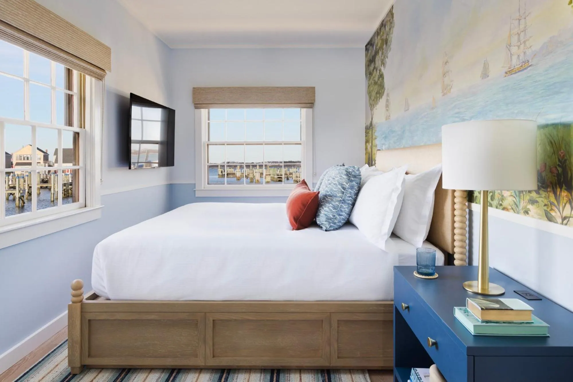Bedroom, Bed in The Cottages at Nantucket Boat Basin