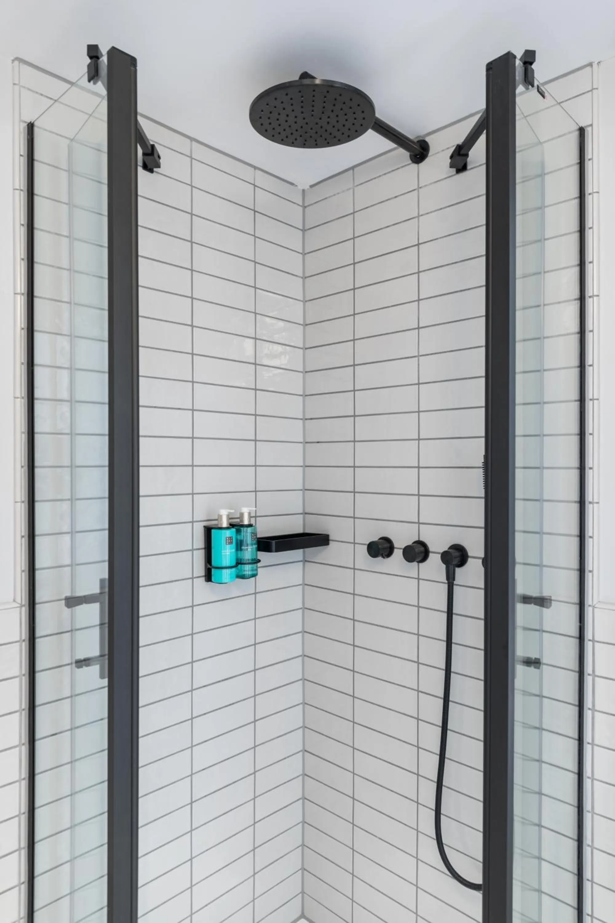 Bathroom in Mornington Hotel London Kensington, BW Premier Collection