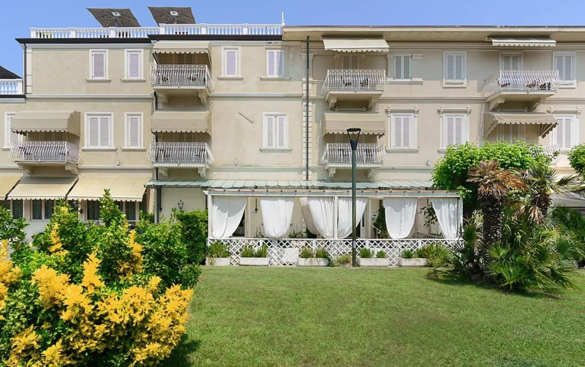 Property building in Hotel Coluccini