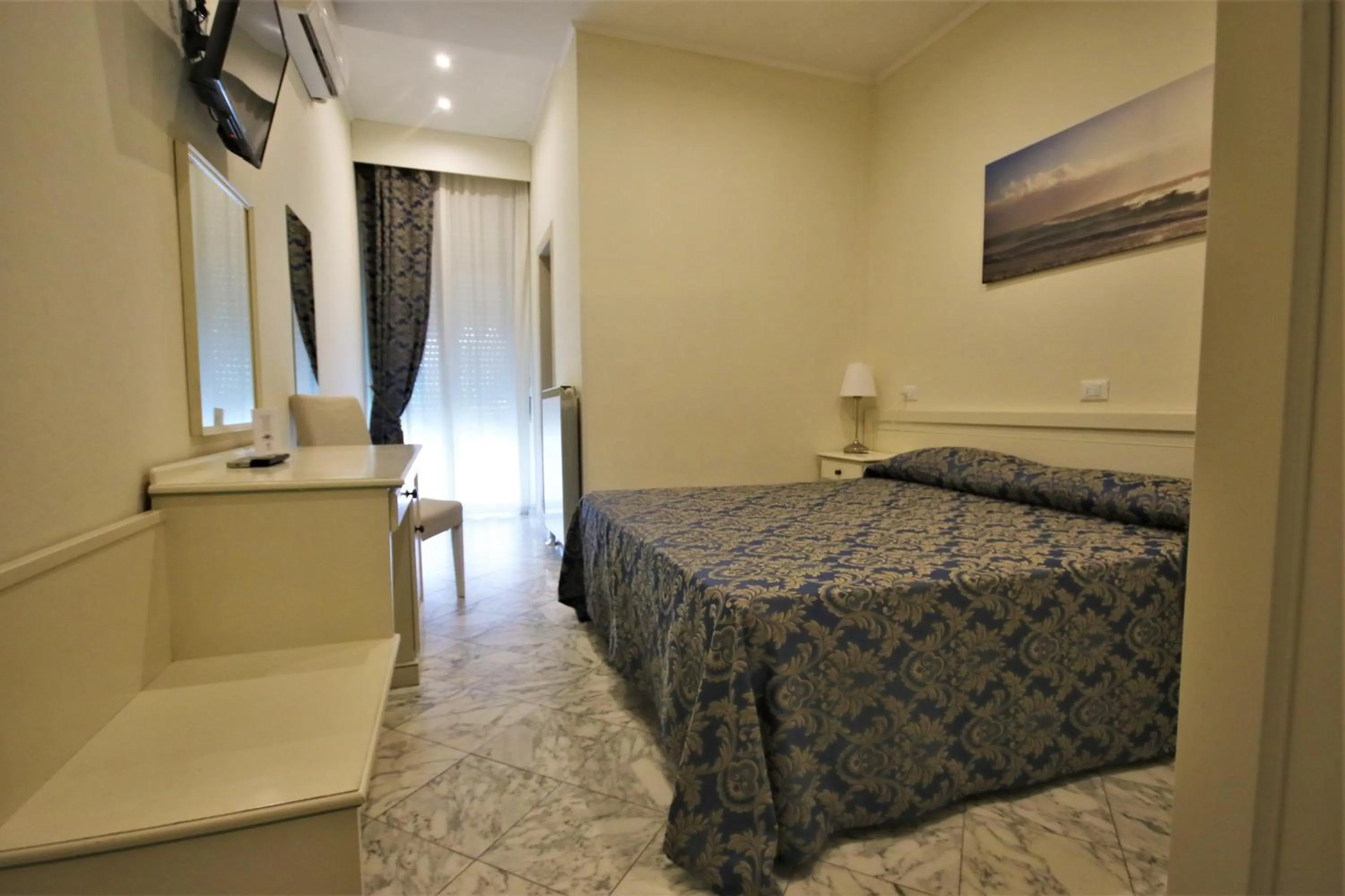 Bedroom, Bed in Hotel Coluccini