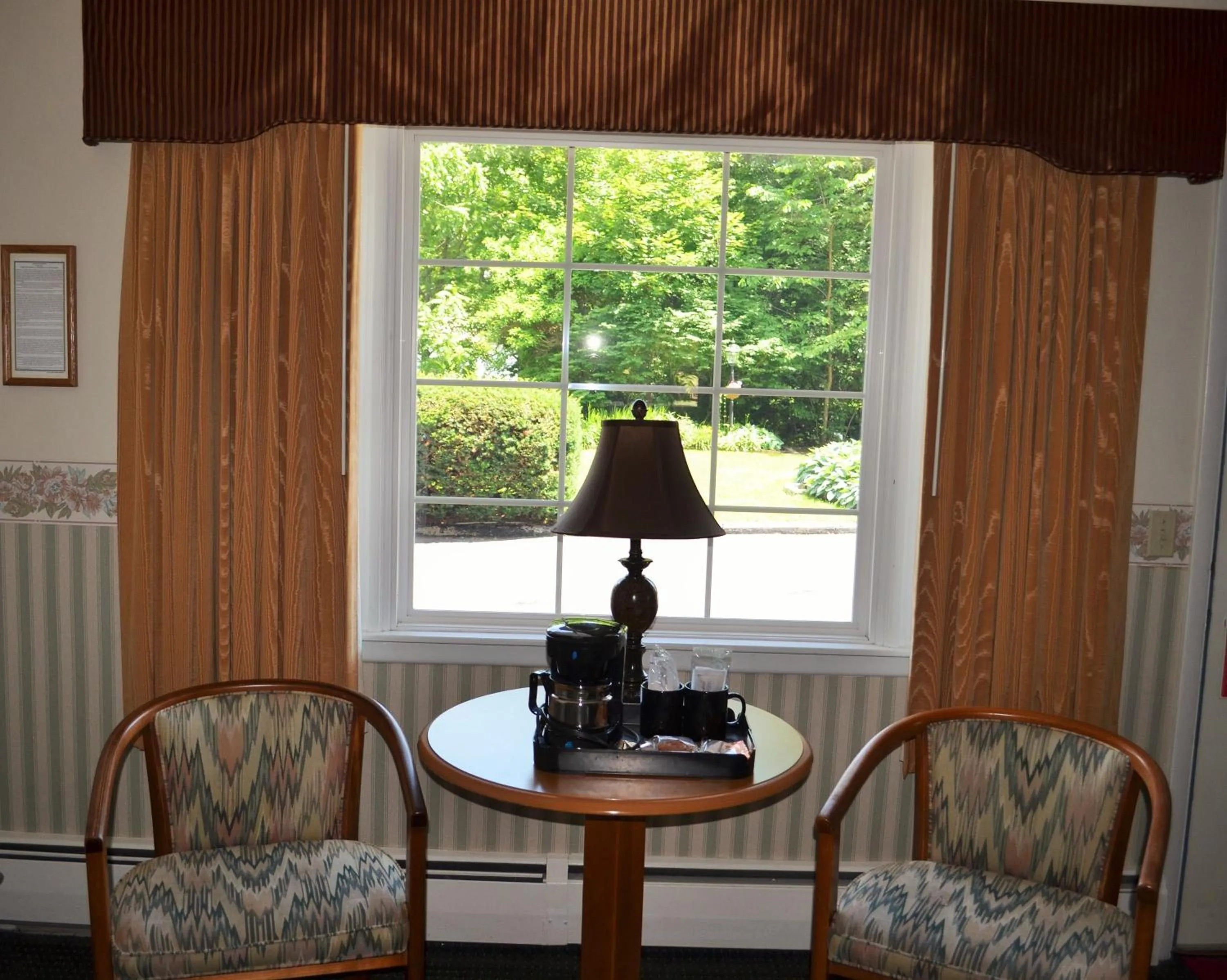 Garden view in Maple Terrace Motel