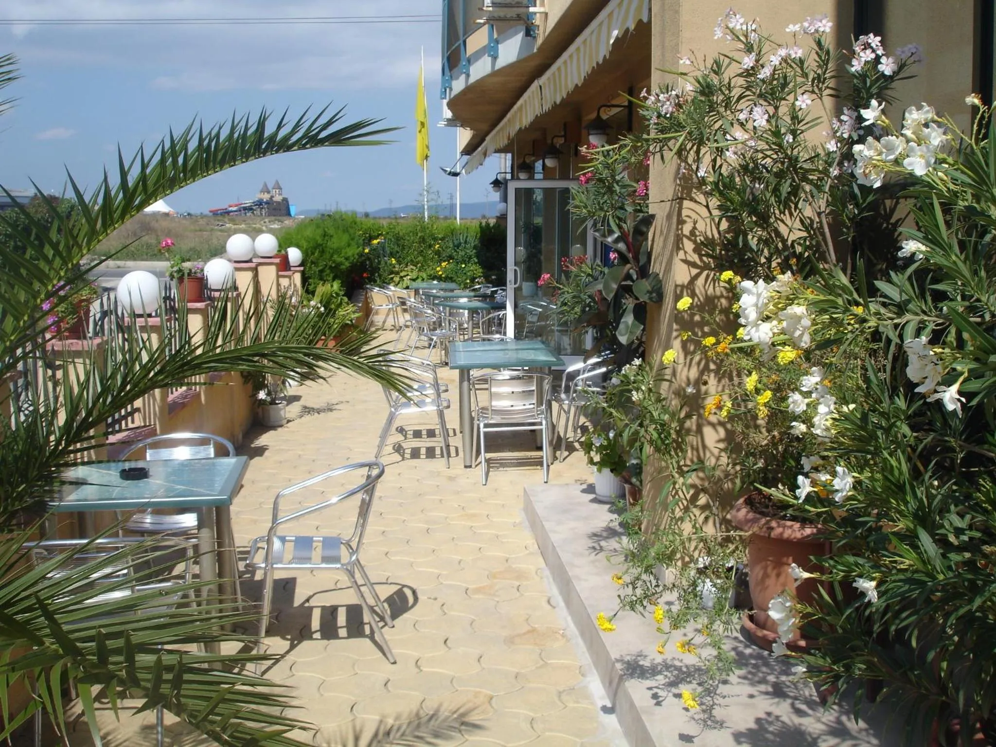 Garden in Hotel Riviera