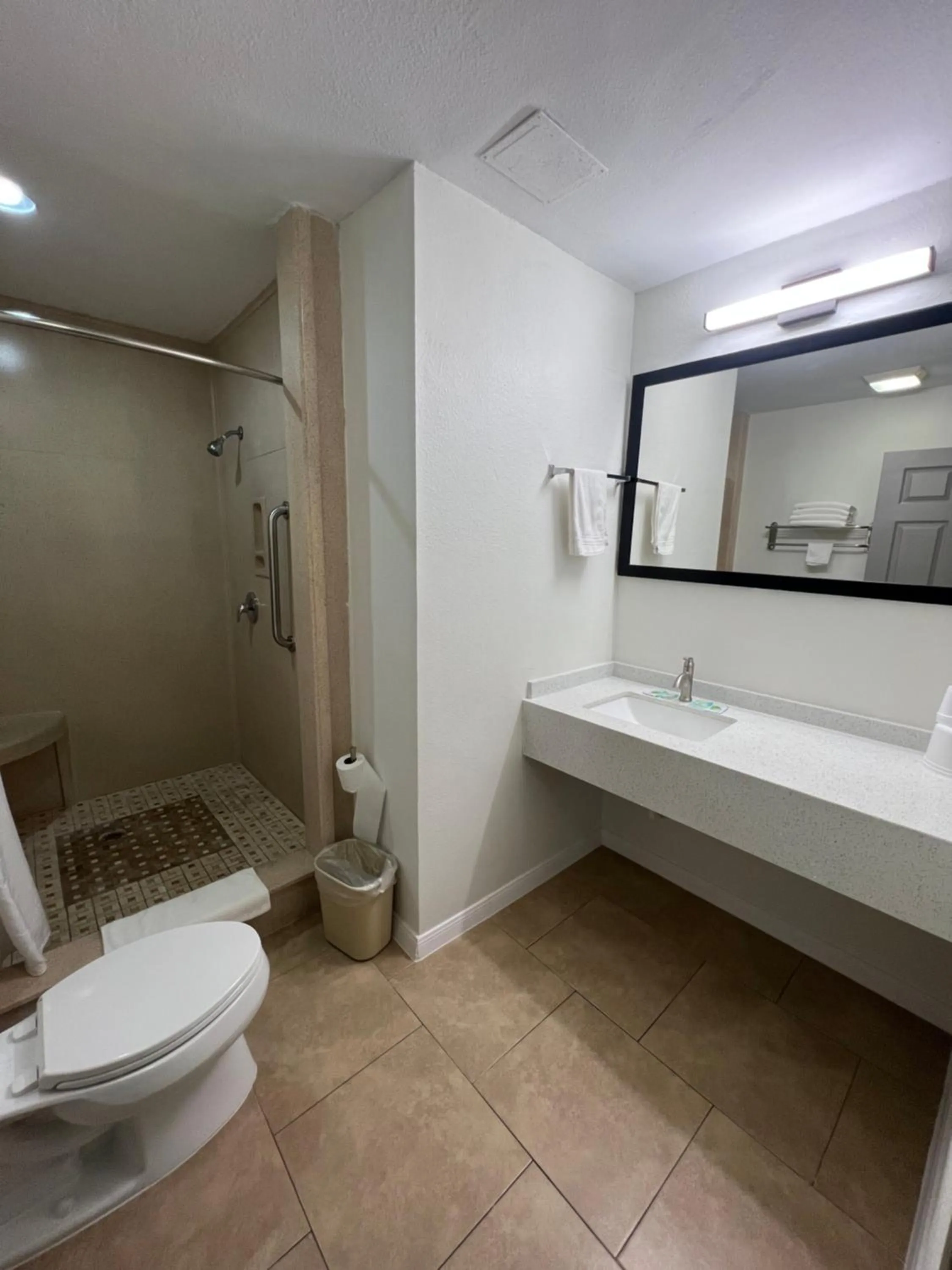 Bathroom in Super 8 by Wyndham McAllen-Downtown-Airport-LA Plaza Mall